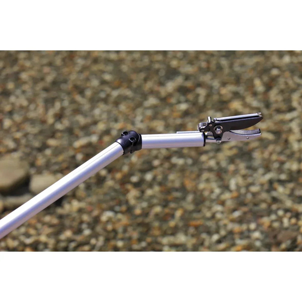 Teichzangen & Teichscheren – präzise Werkzeuge für saubere Ufer & klare Gewässer