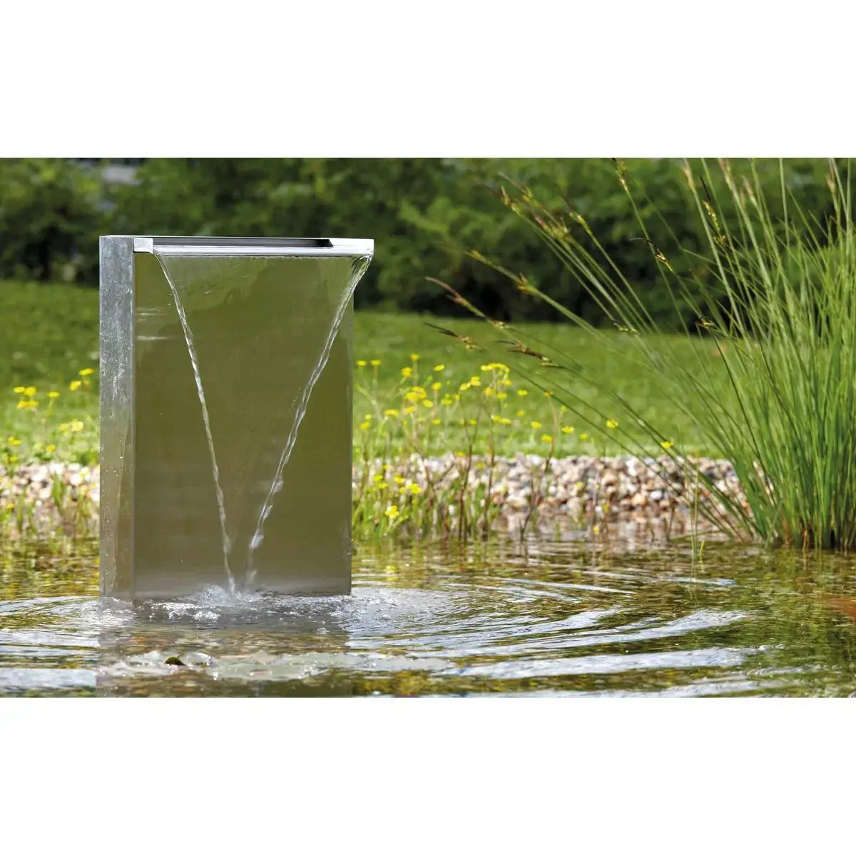 OASE Wasserfälle aus Edelstahl – moderne Eleganz für Garten & Teich - Japankoi.net