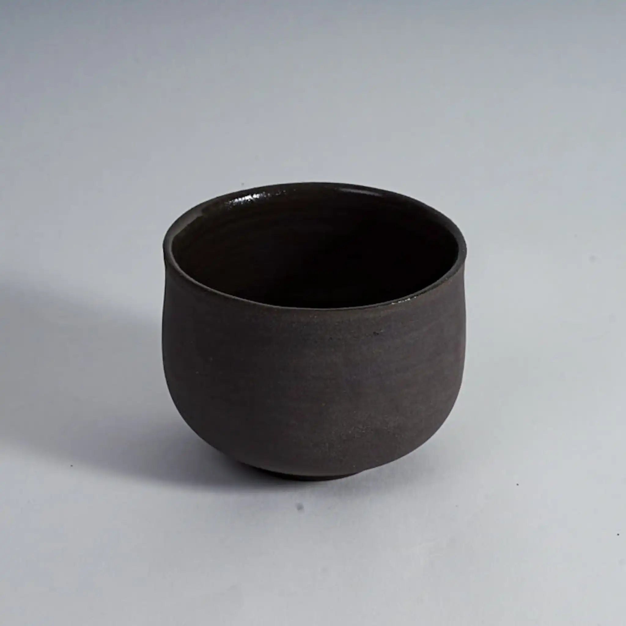 Ocha Teetasse grau/schwarz | Matcha Tasse by Mura Mura Ceramics