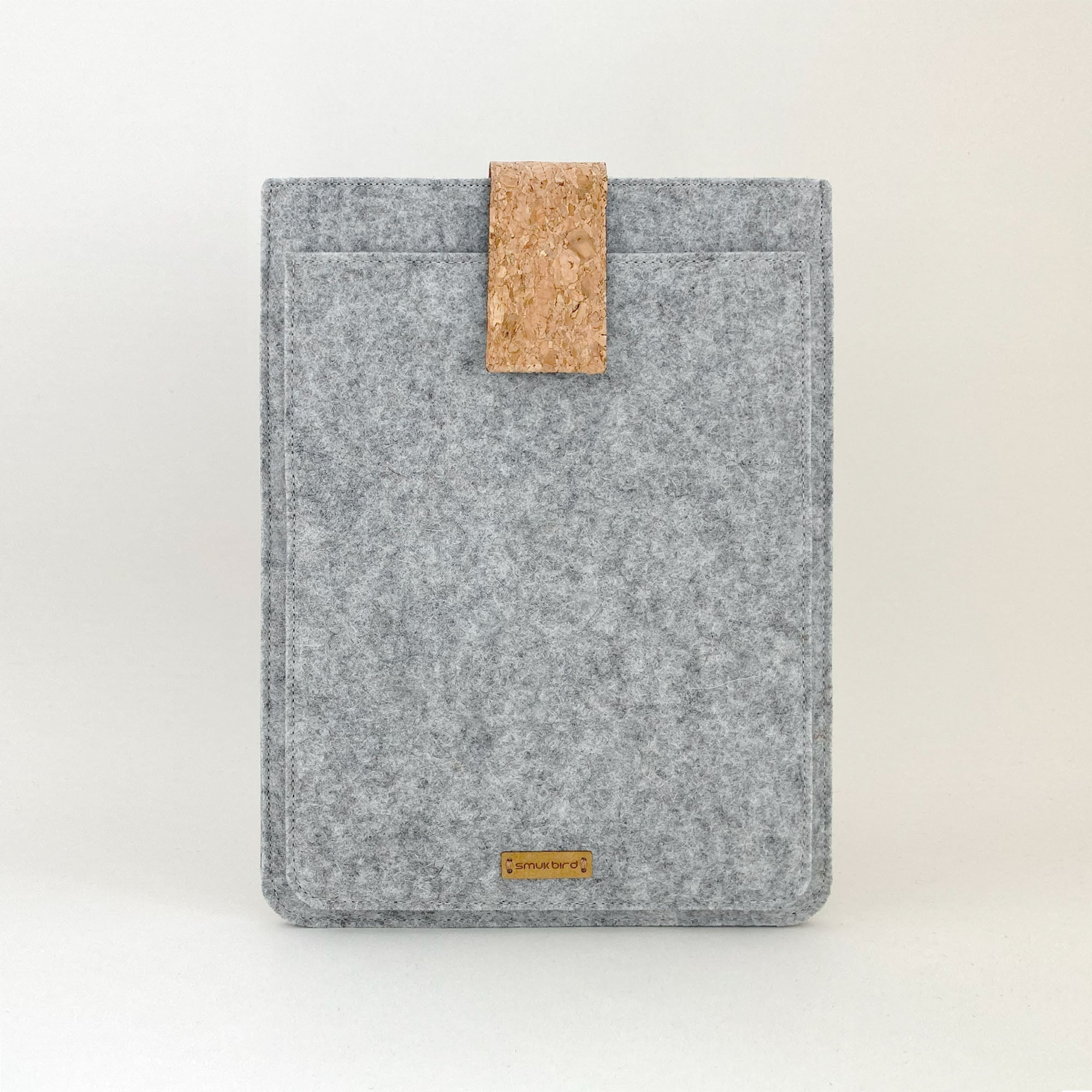 Tablet Hülle nach Maß | mit Magnetverschluss und extra Fach | hellgrau - Colorful | Modell "HAKA"