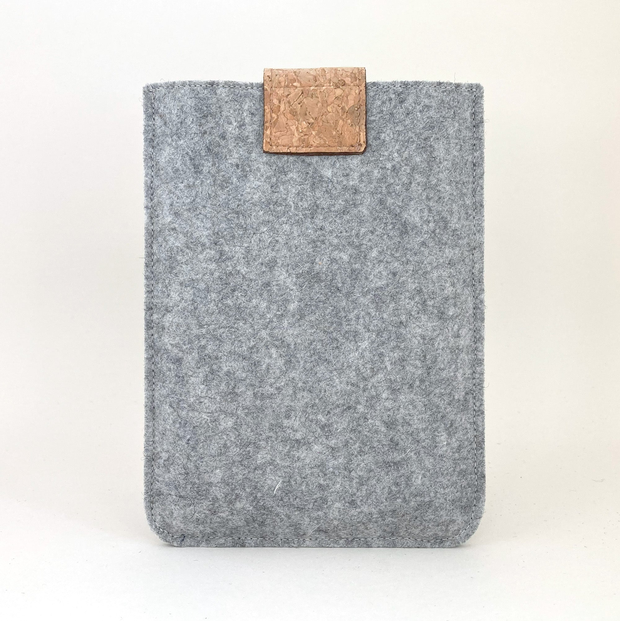 Hülle für PocketBook Basic 4 | mit Magnetverschluss und extra Fach | hellgrau - Shapes | Modell "HAKA"