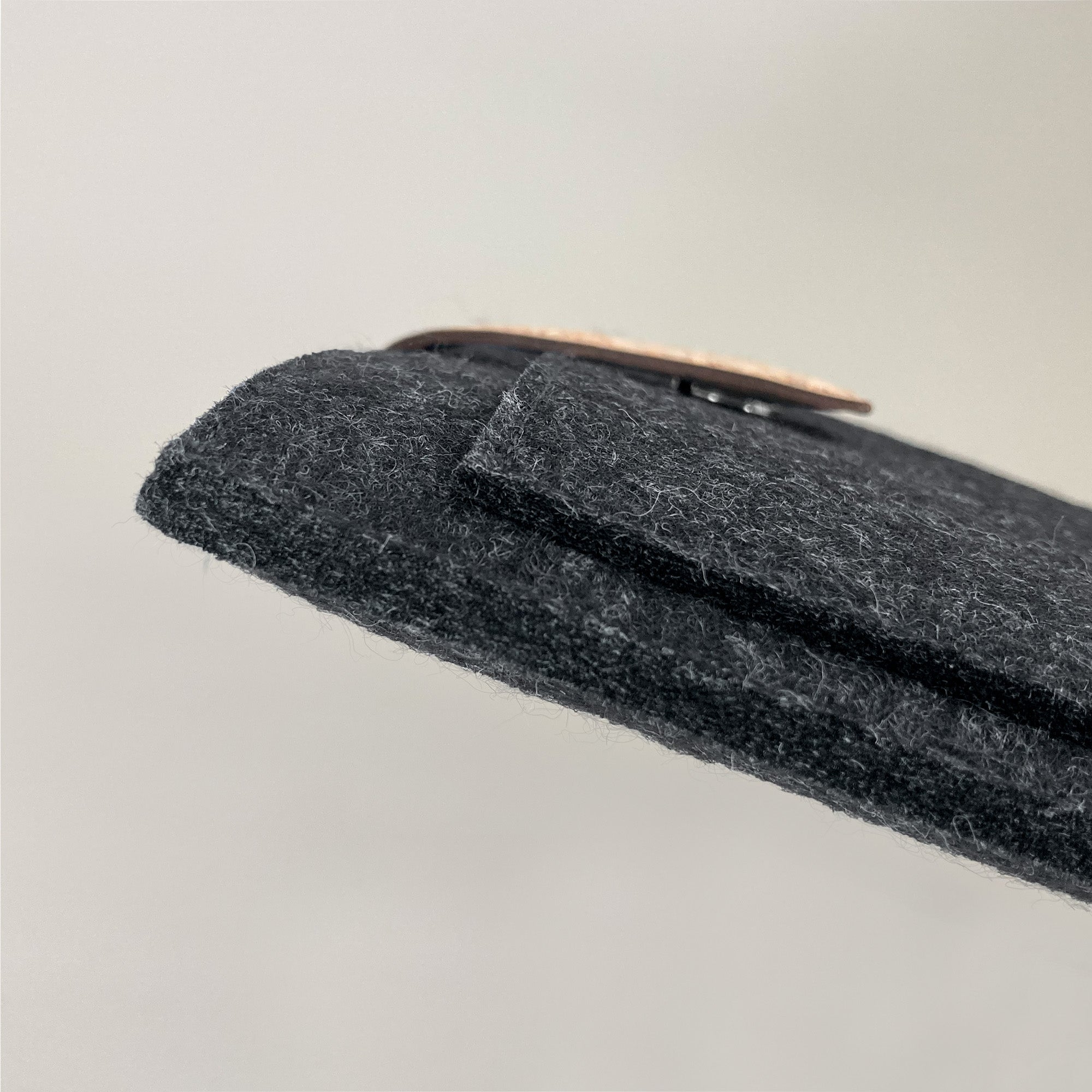 Hülle für Dell XPS | mit Magnetverschluss und extra Fach  | anthrazit - Stripes | Modell "HAKA"