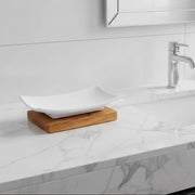 Seifenablage aus Porzellan mit Olivenholzfuß