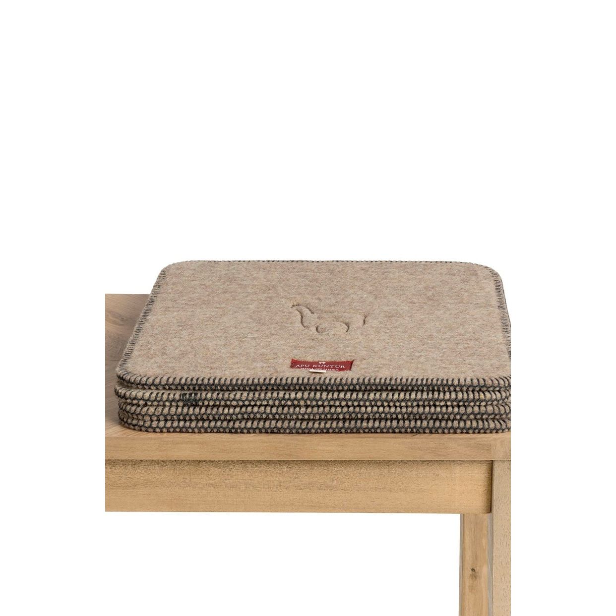Apu Kuntur - Alpaka Sitzauflage - braun - 40x40cm - 70% Alpaka 30% Wolle