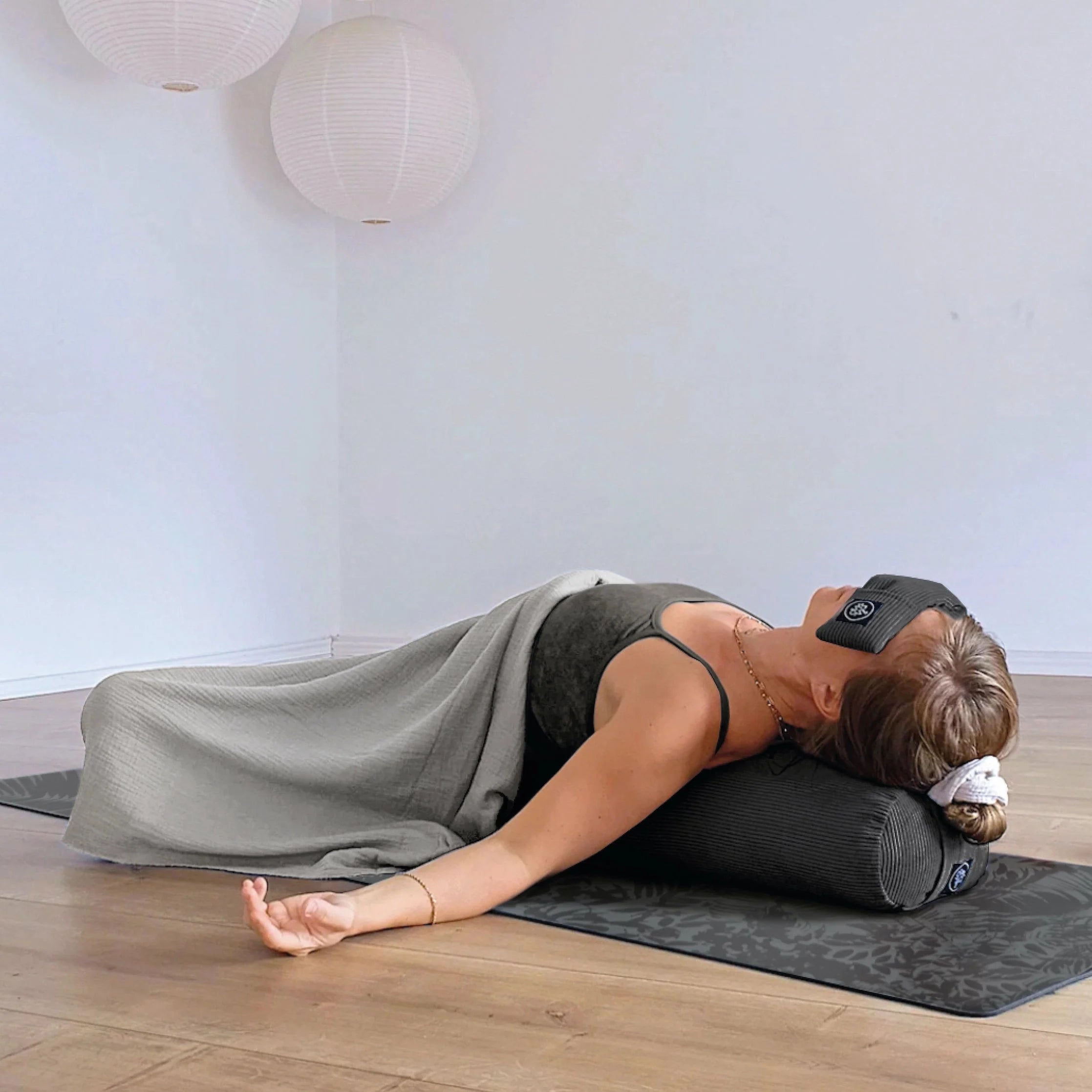 Design Yoga Bolster Granit Cord Langes Yoga Kissen Für Anspruchsvolle Posen Und Mehr Komfort In Der Praxis