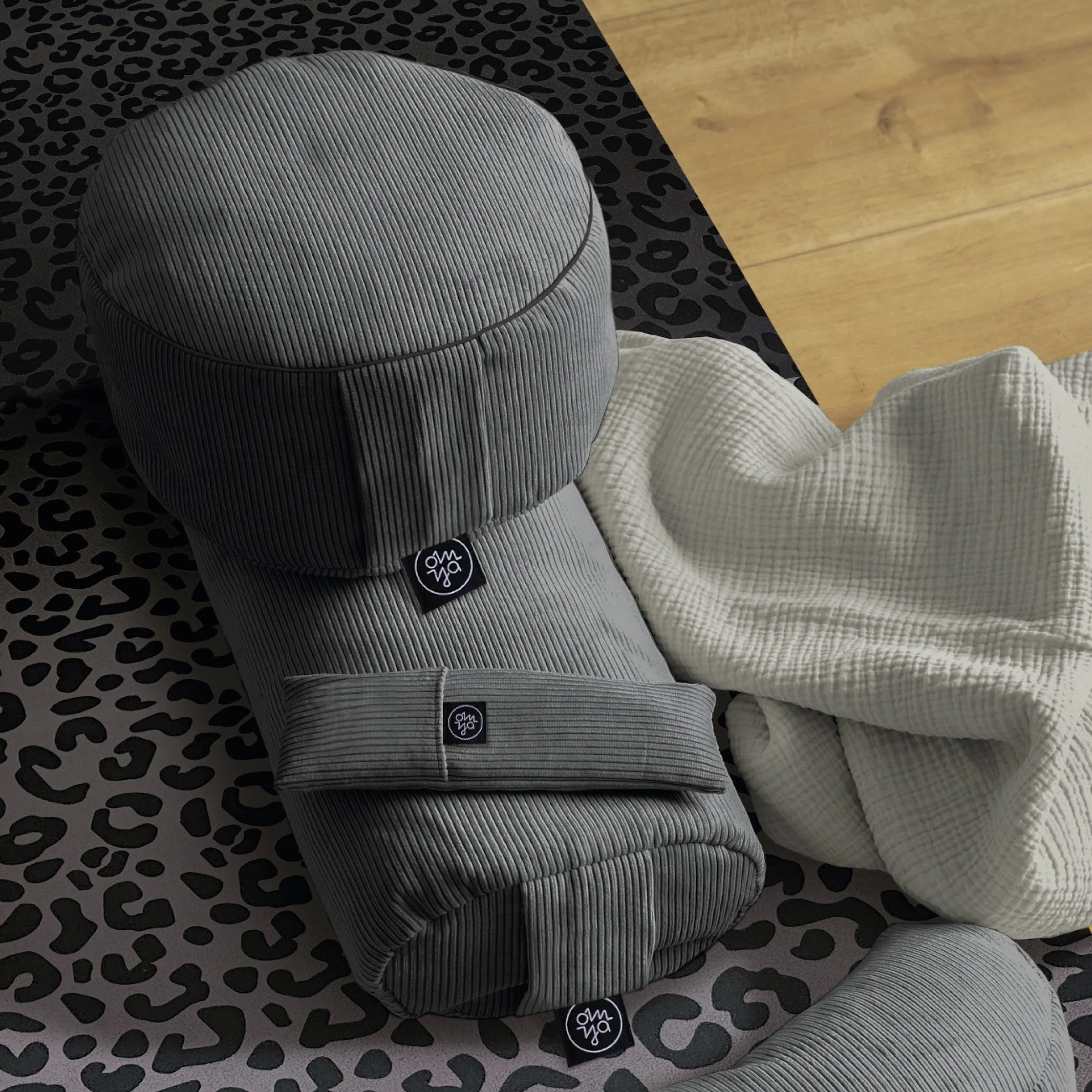 OM YA Design Yogakissen Meditationskissen Granit Cord Beckenhebung Und Aufrichtung Der Wirbelsäule Meditation