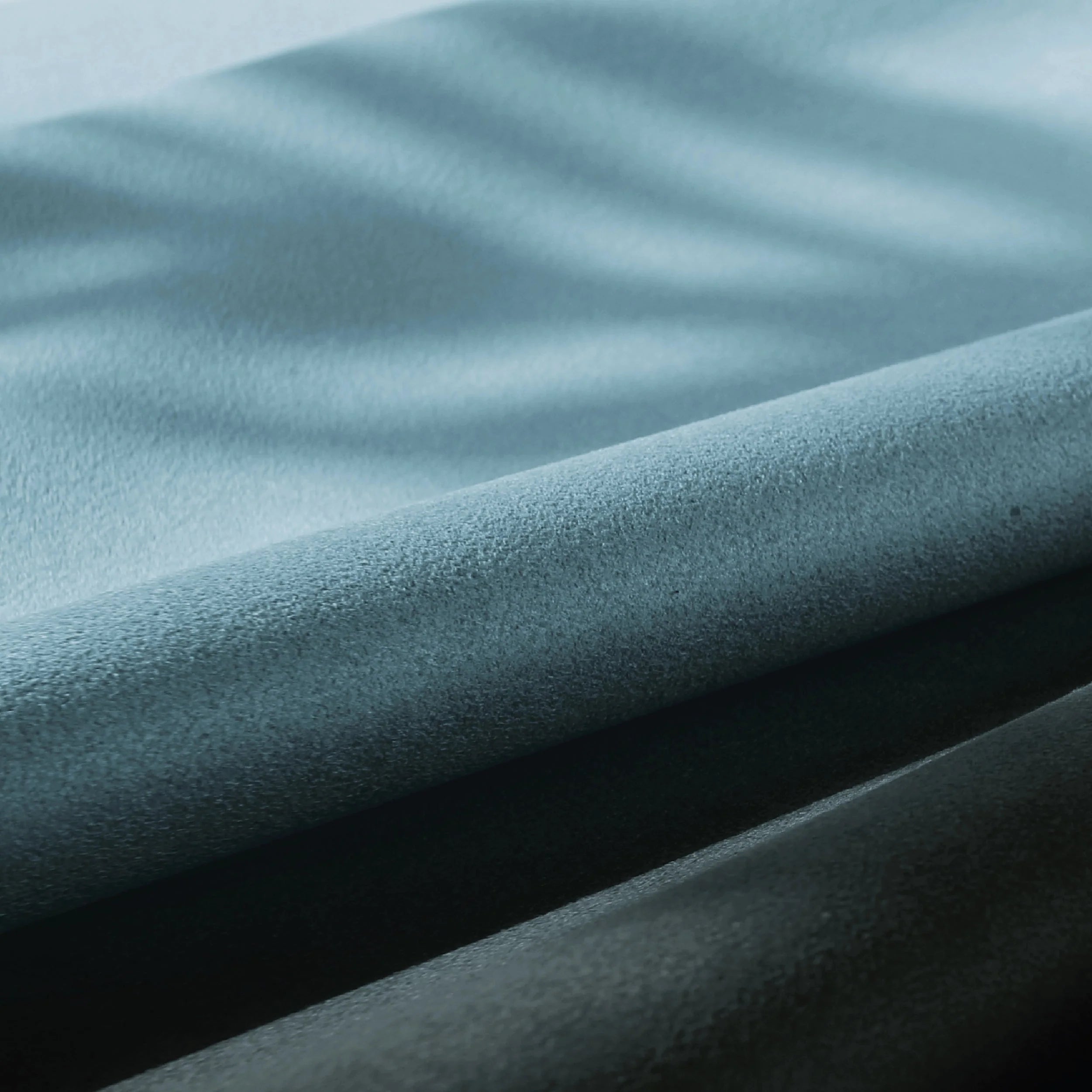 Sensual Flow Komfort Yogamatte Basalt Lagoon Mit Mikrofaser Oberfläche Aus Recyceltem PET Für Griffigkeit Beim Schwitzen