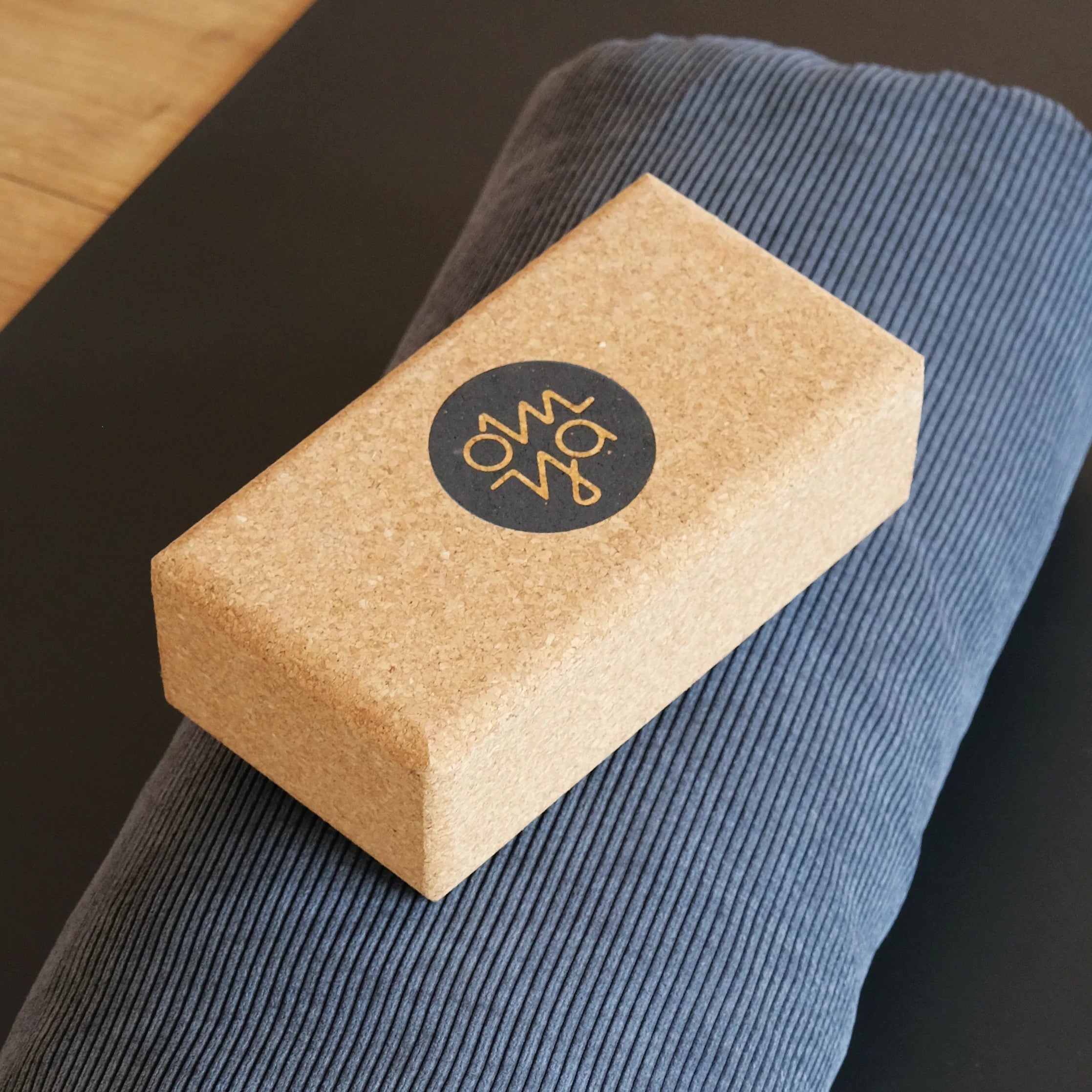 OM YA Design Yogablock Aus Kork Stone Für Stabilität Flexibilität Und Richtige Ausrichtung Yoga Praxis