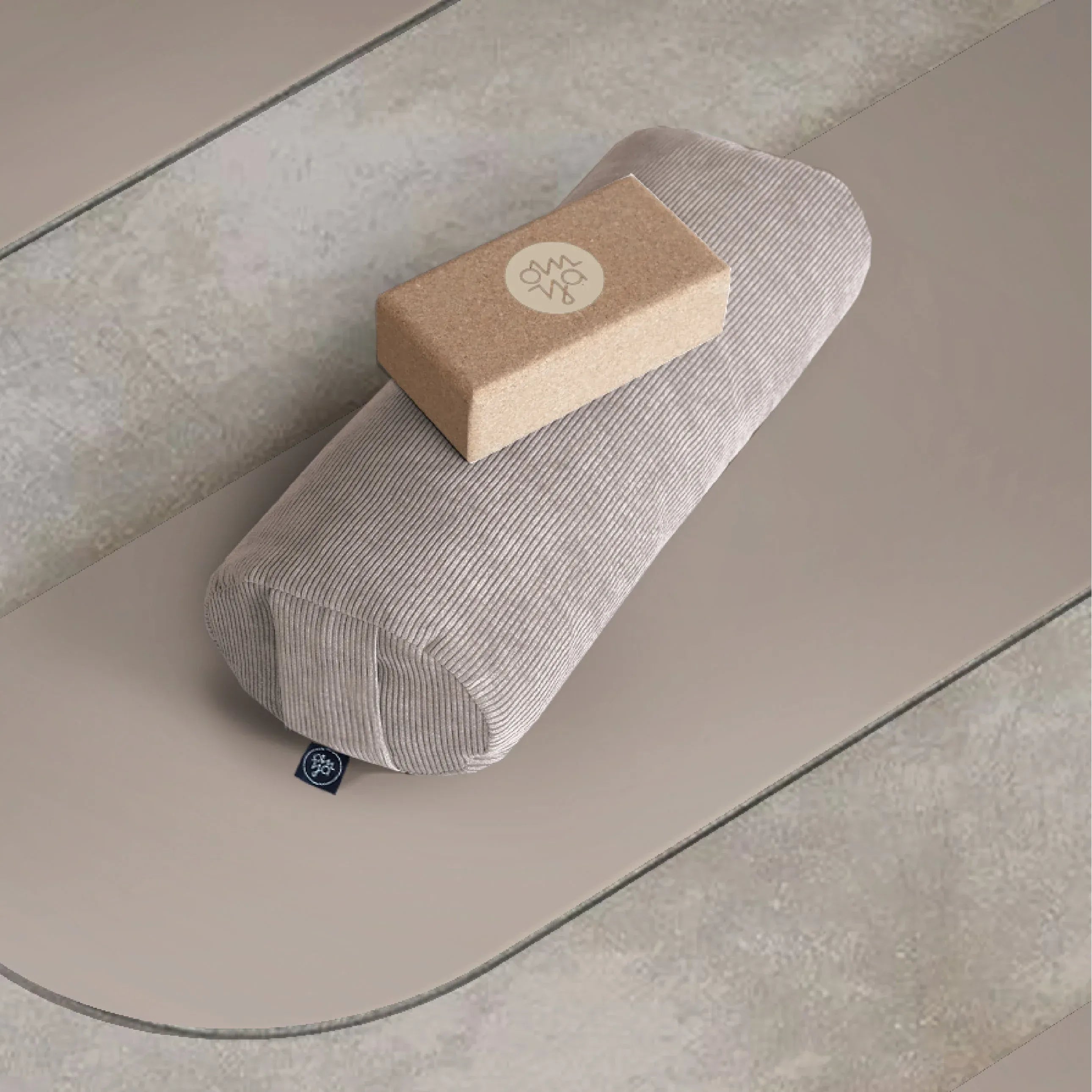Om Ya Design Yoga Bolster Dune Cord Längliches Yoga Kissen Für Praxis Dehnung Und Unterstützende Yogaposen