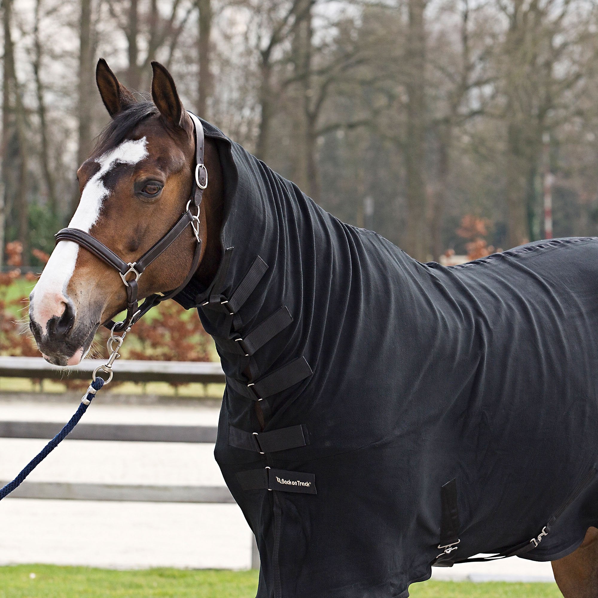 Fleecedecke Supreme mit integriertem Halsteil