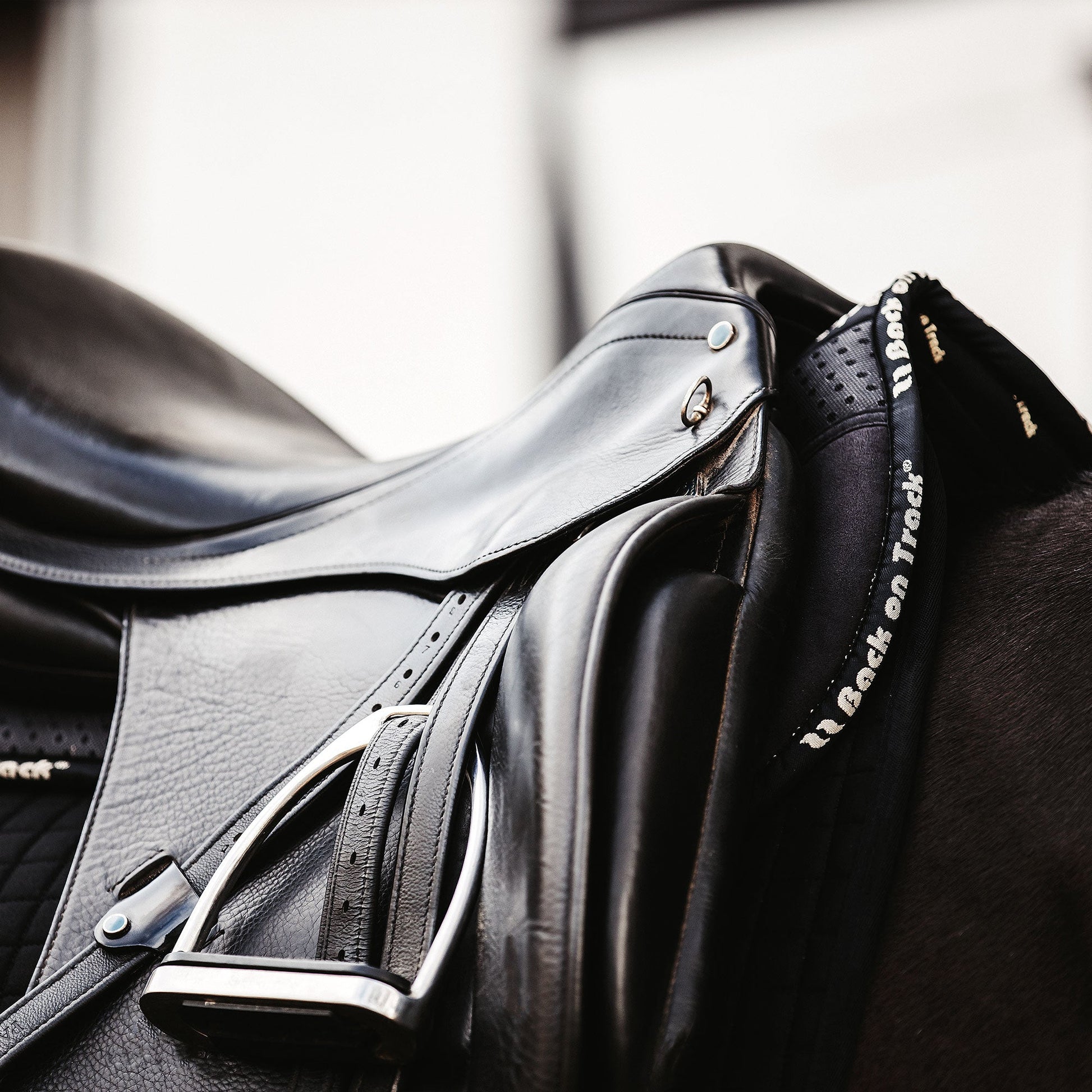 "Aurora" Impact Half Pad