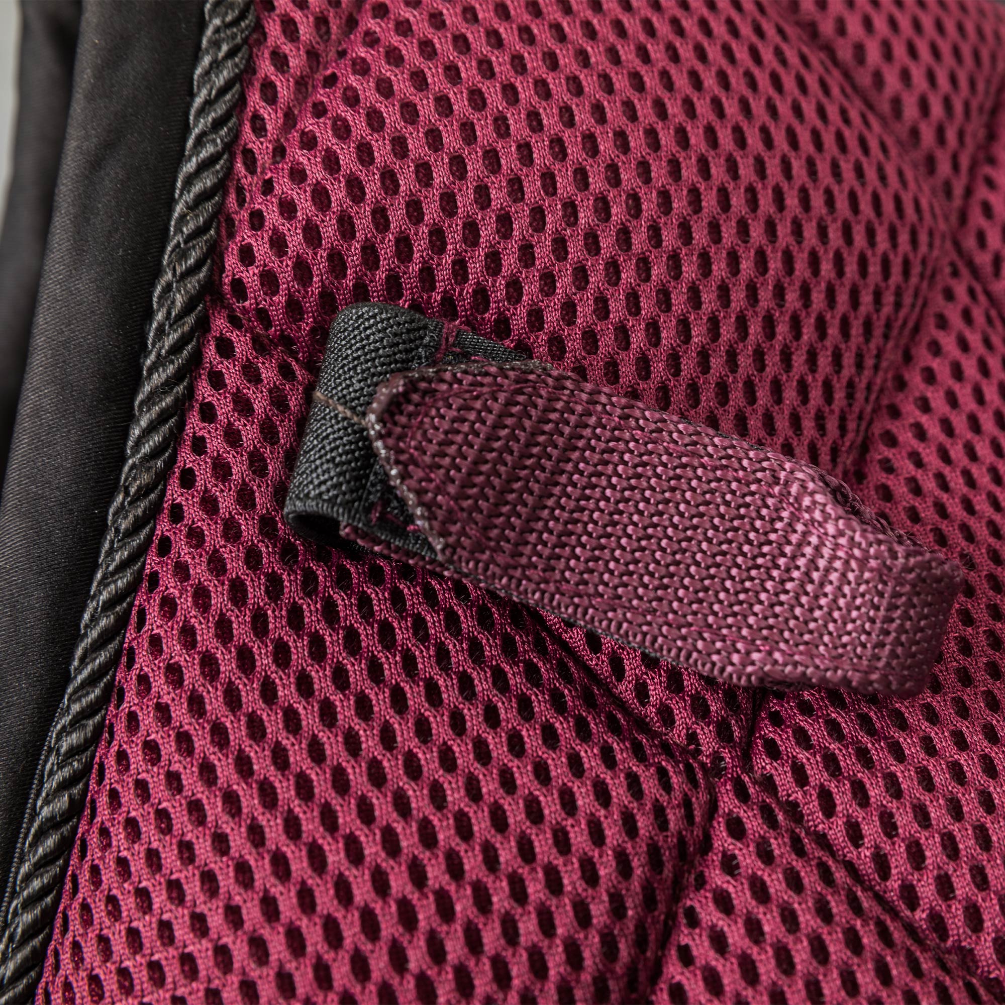 "Airflow" Schabracke 3D Mesh Springen - Weinrot