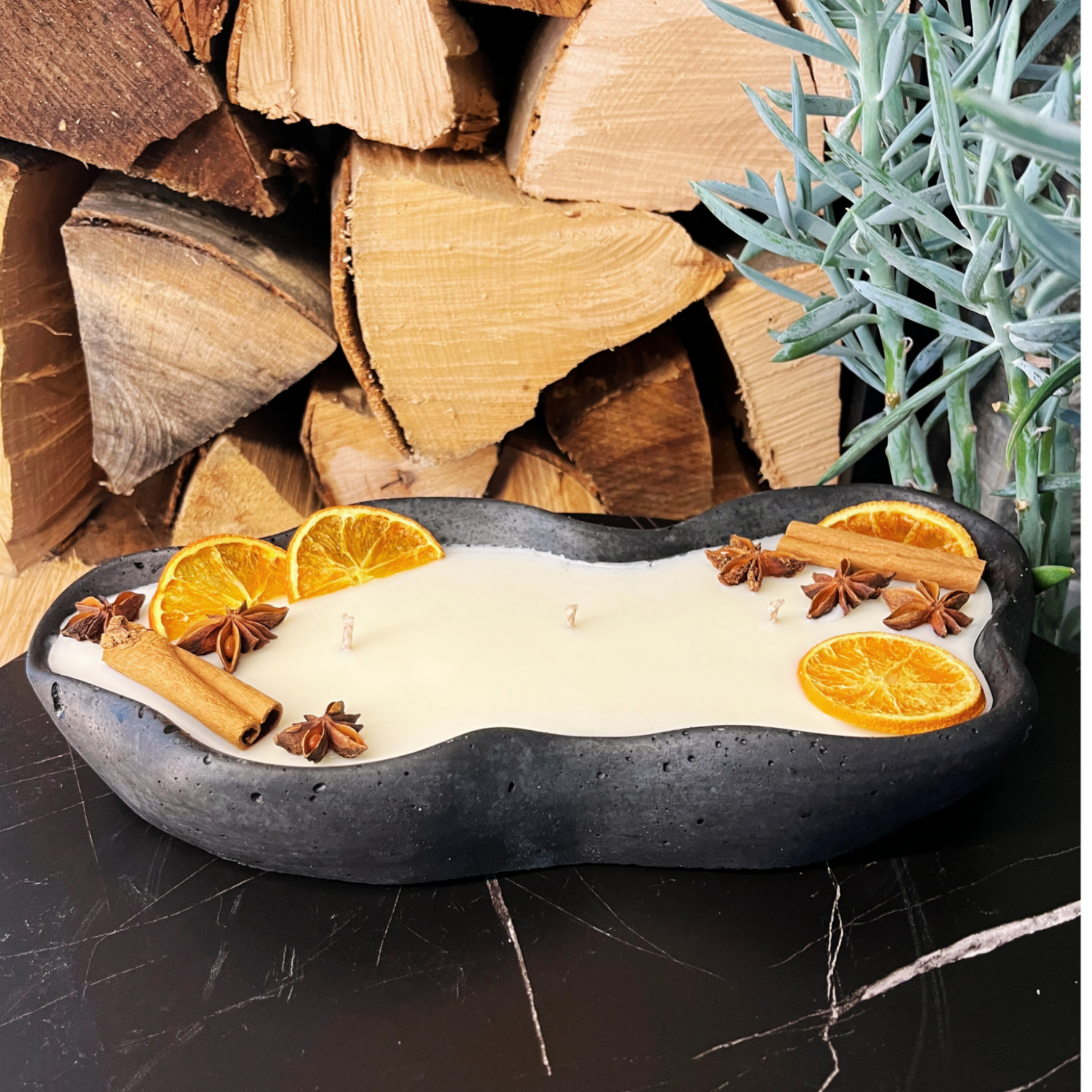 Handgemachte Betonduftkerze "Wave: Grey or Black" Bio Sojawachs mit Vanilla Toffee Duft von DochtFreunde