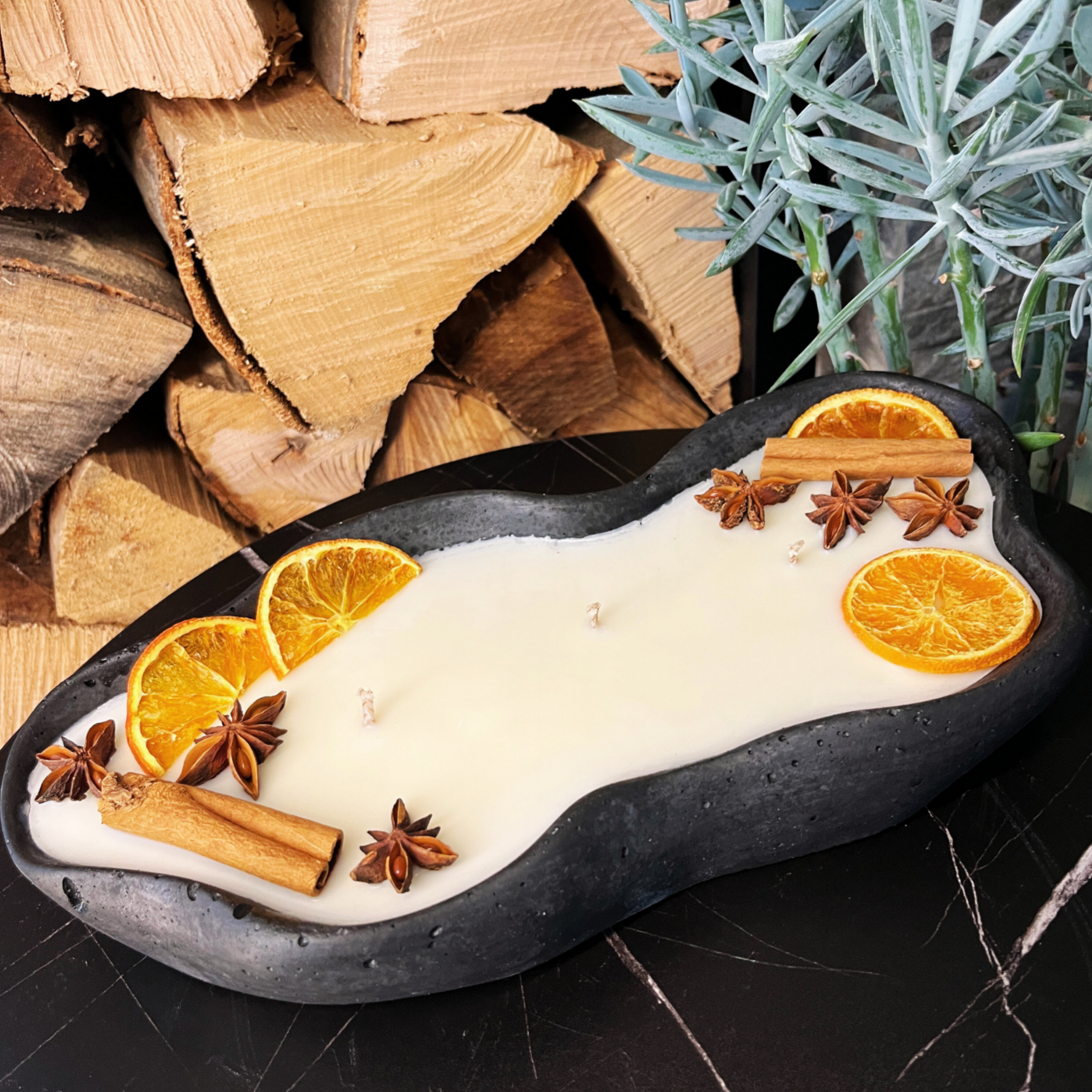 Handgemachte Betonduftkerze "Wave: Grey or Black" Bio Sojawachs mit Vanilla Toffee Duft von DochtFreunde