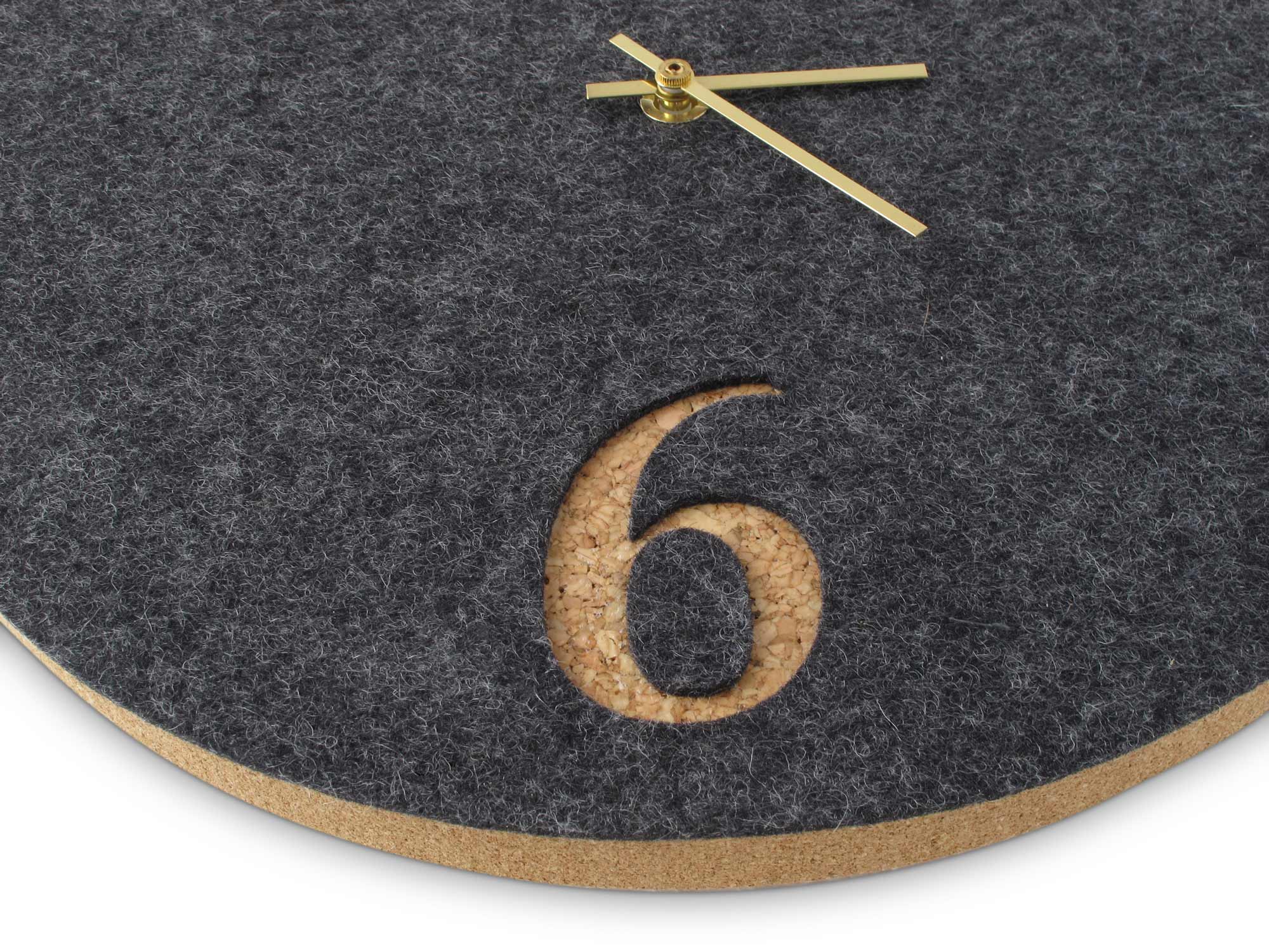 Wanduhr aus Filz und Kork 30 cm | anthrazit - gold | Design: Aarhus