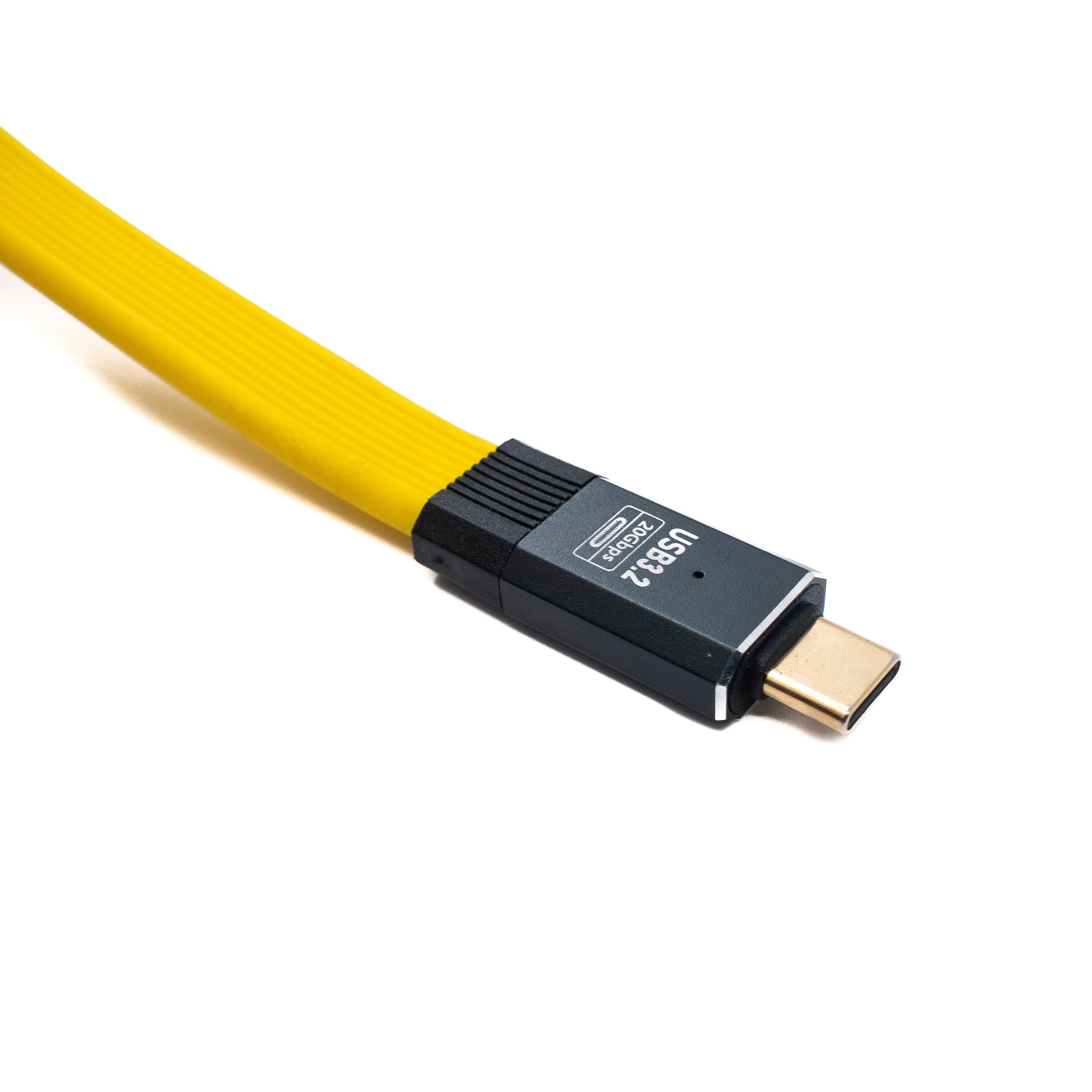 Gelbes USB C Flachkabel 80 cm Typ C zu Typ C USB 3.2 Gen 2 20 Gbit pro Sekunde 100 W Schnellladen