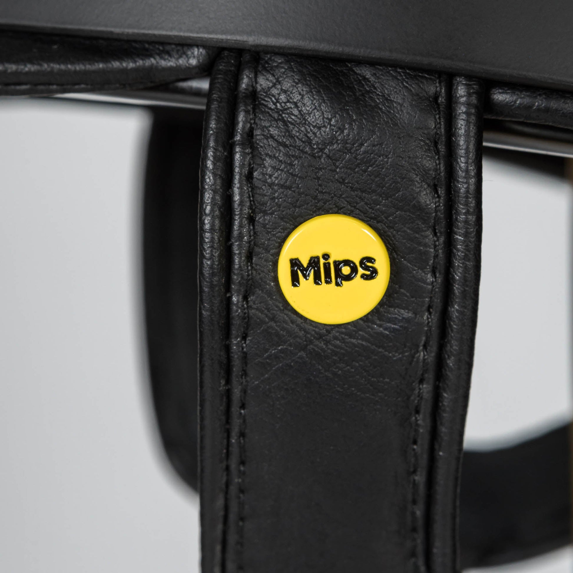 Neoz Smooth Top Reithelm