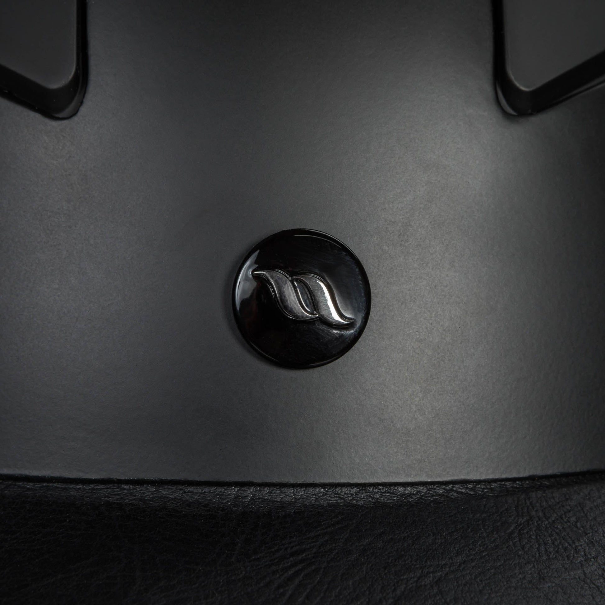 Neoz Smooth Top Reithelm