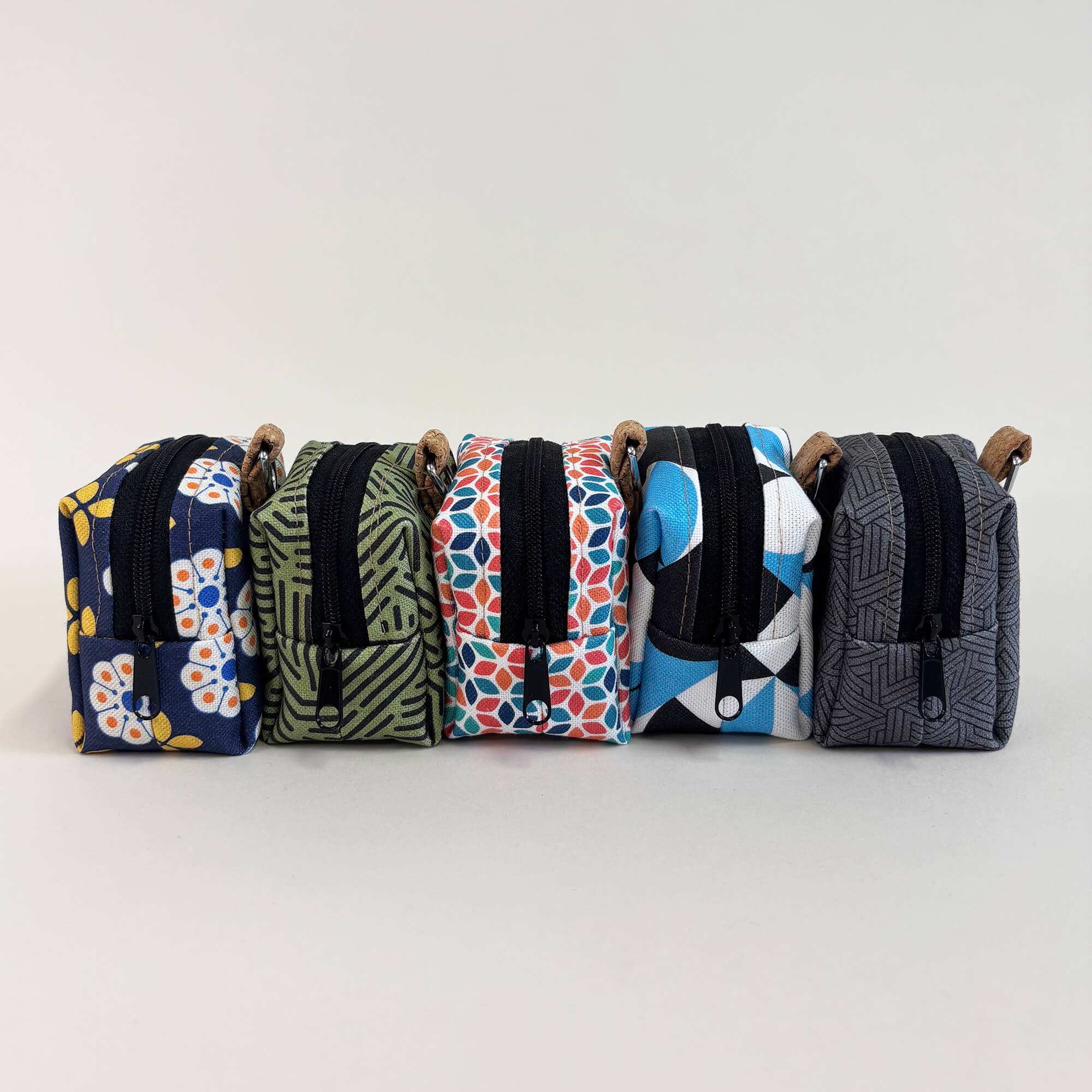 Mini-Tasche für Kopfhörer & Co. | aus Bio-Baumwolle | Design Tracks | Modell PocketCube