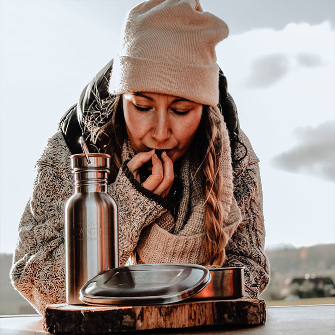 Trinkflasche Edelstahl Outdoor 500ml Einwandige Puristisches Design Mit Bambusdeckel Und Naturnahen Stil