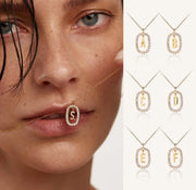 Kette mit Anhänger aus 925er Sterling-Silber, verschiedene Buchstaben im Strasskreis, 45cm