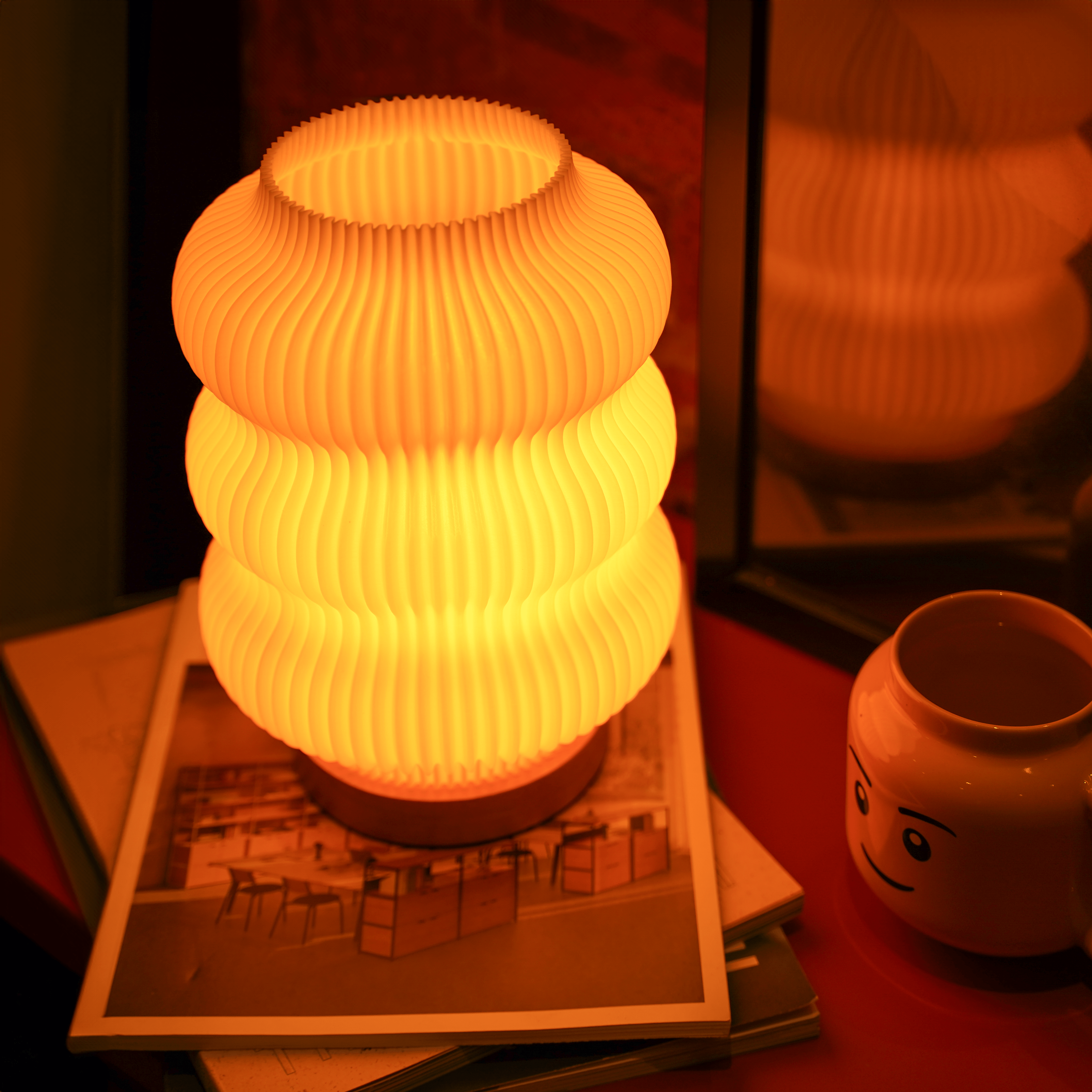 Luma Lampe Mit Rundem Lampschirm Schafft Beruhigende Lichtstimmung Und Harmonie In Deinem Raum Für Mehr Gelassenheit