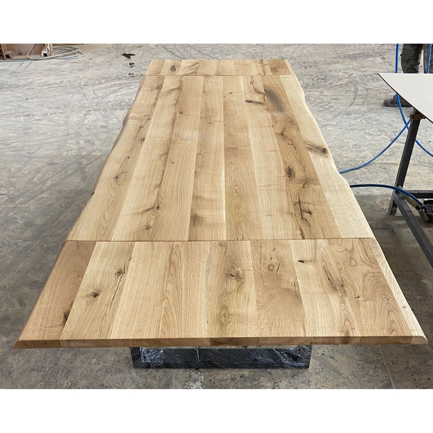 Esstisch Mit Ansteckplatten Eiche Massiv Baumkante Life Edge Und Spidergestell 160x90 Erweiterbar Auf 240x90