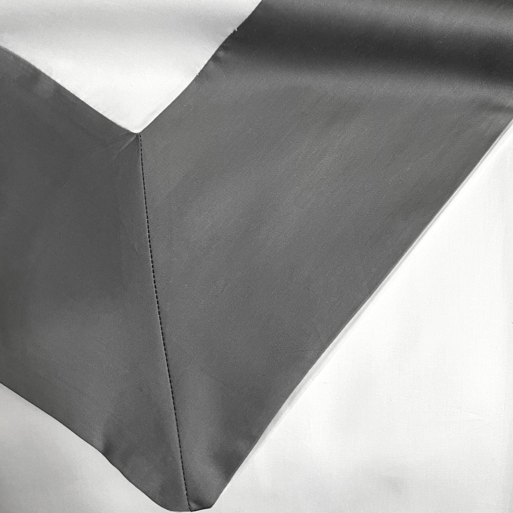 Eklipse Baumwolle Satin Deckenbezug 100 Prozent Ägyptischer Baumwolle 600 Fadendichte Weiß Mit Farbigem Randdesign