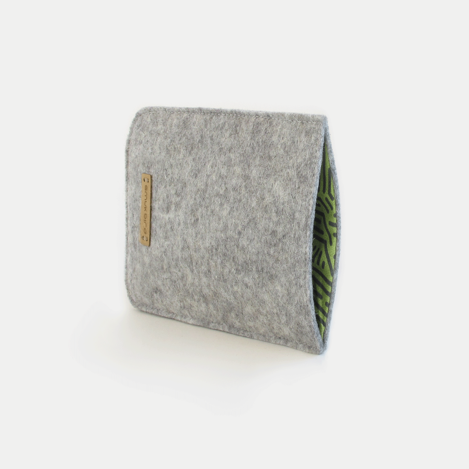 Handytasche für iPhone 12 Pro Max | aus Filz und Bio-Baumwolle | hellgrau - stripes | Modell "LET"