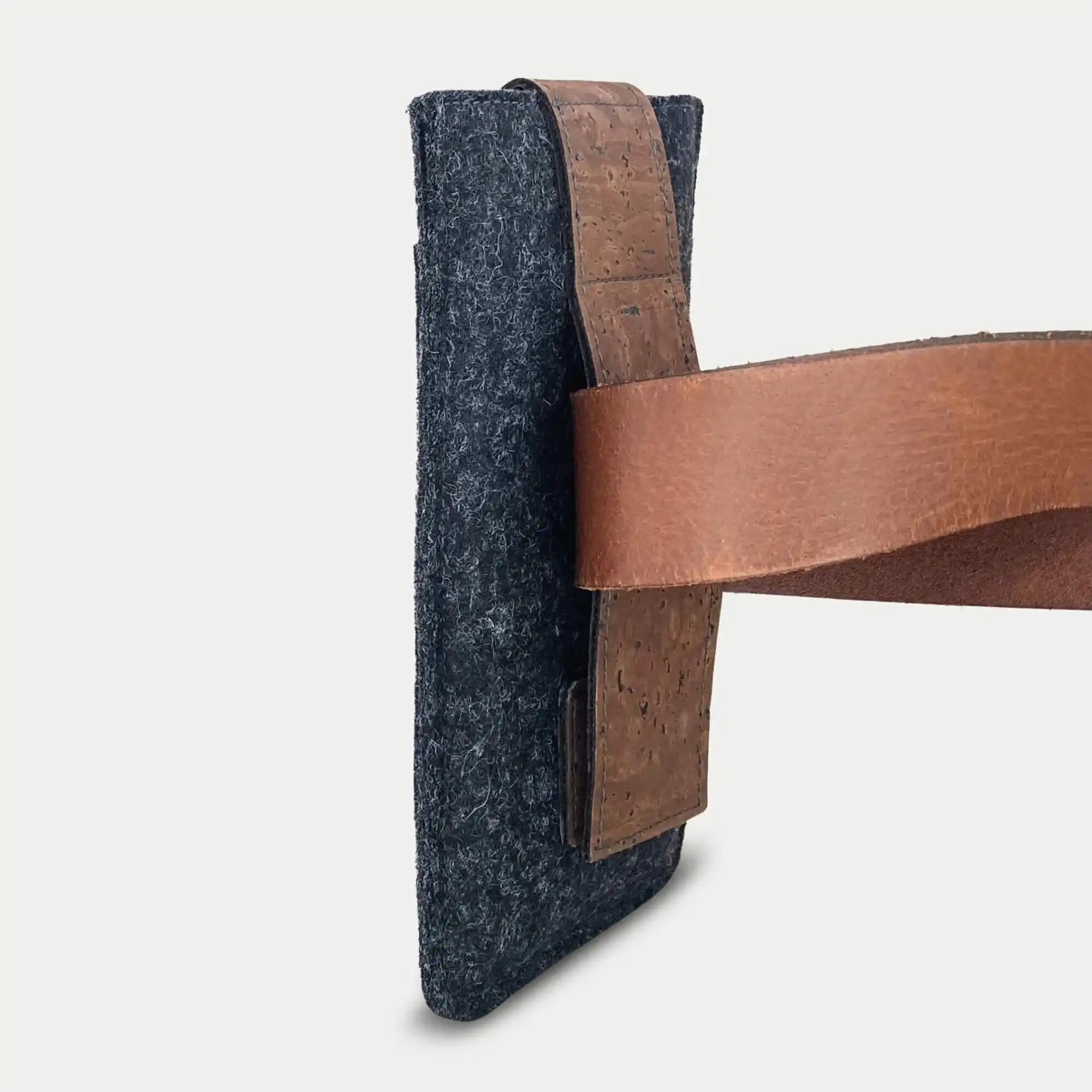 Handy Gürteltasche für Xiaomi POCO X7 Pro | mit Magnetverschluss und Kartenfach | anthrazit | Modell CLIP