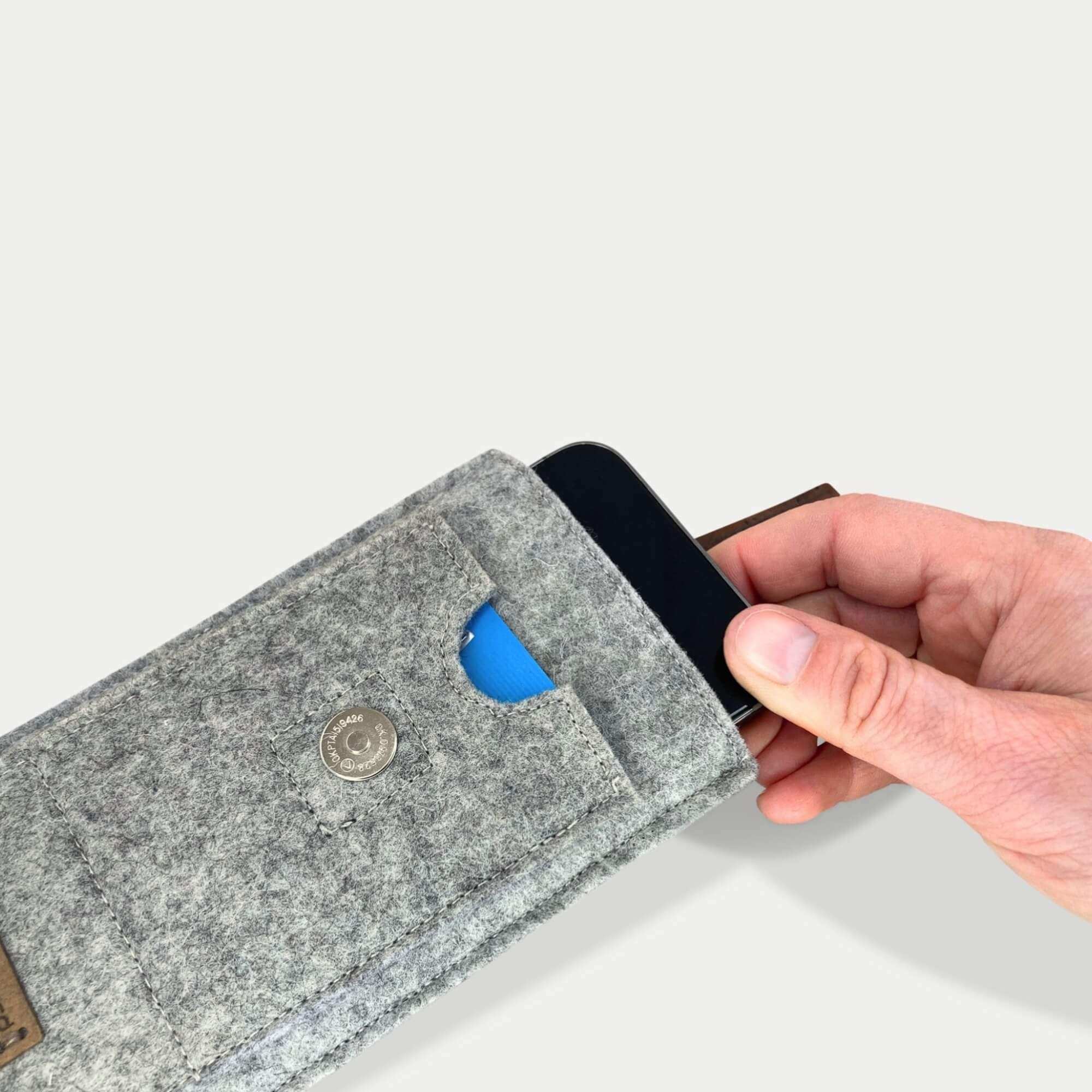 Handy Gürteltasche für Samsung Galaxy A33 | mit Magnetverschluss und Kartenfach | hellgrau | Modell CLIP