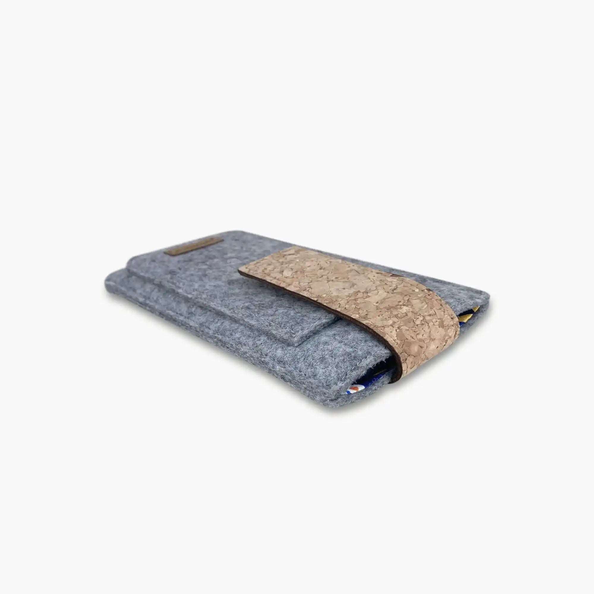 Handytasche für iPhone 15 Pro | mit Magnetverschluss und extra Fach | hellgrau - Bloom | Modell HAKA