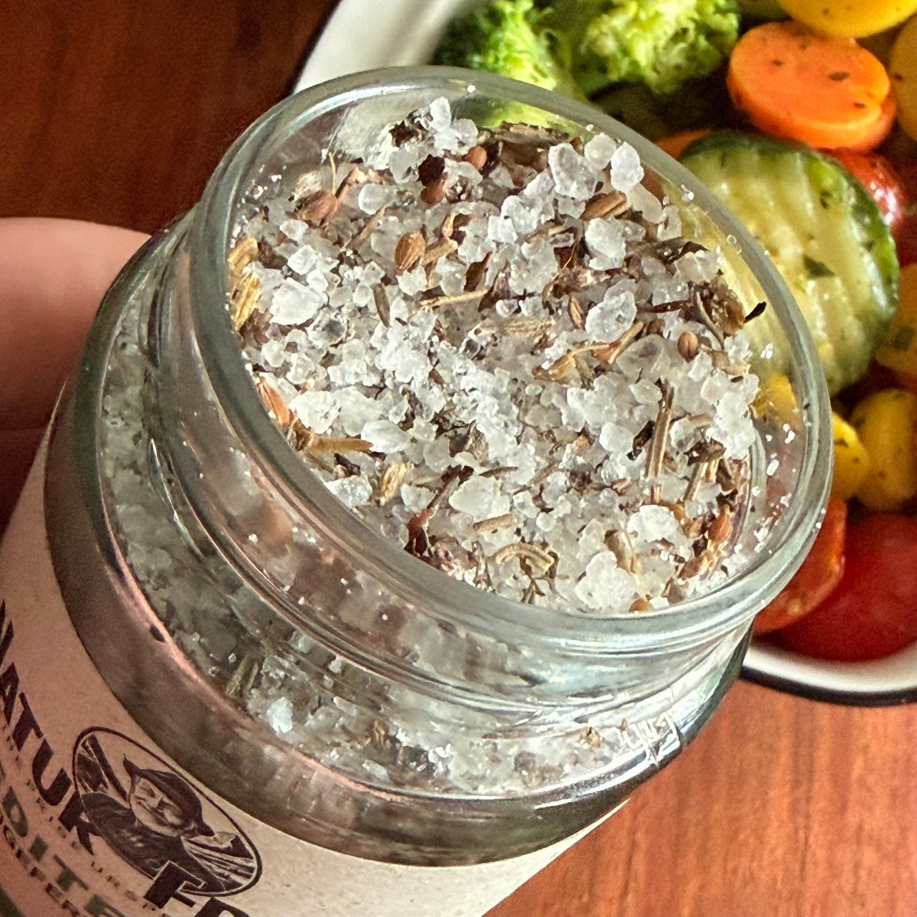 Mediterranes Salz Mit Rosmarin Basilikum Thymian Anis Lavendelblüten Ideal Zu Pasta Fisch Ofenkartoffeln Tomaten