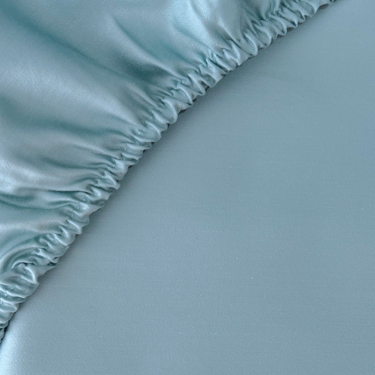 Charm Spannbettlaken Aus Ägyptischer Baumwolle Satin Mit 600 Fäden Für Atmungsaktiven Seidigen Glanz