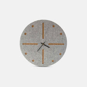 Wanduhr aus Filz und Kork 30 cm | hellgrau - schwarz | Design: Odense