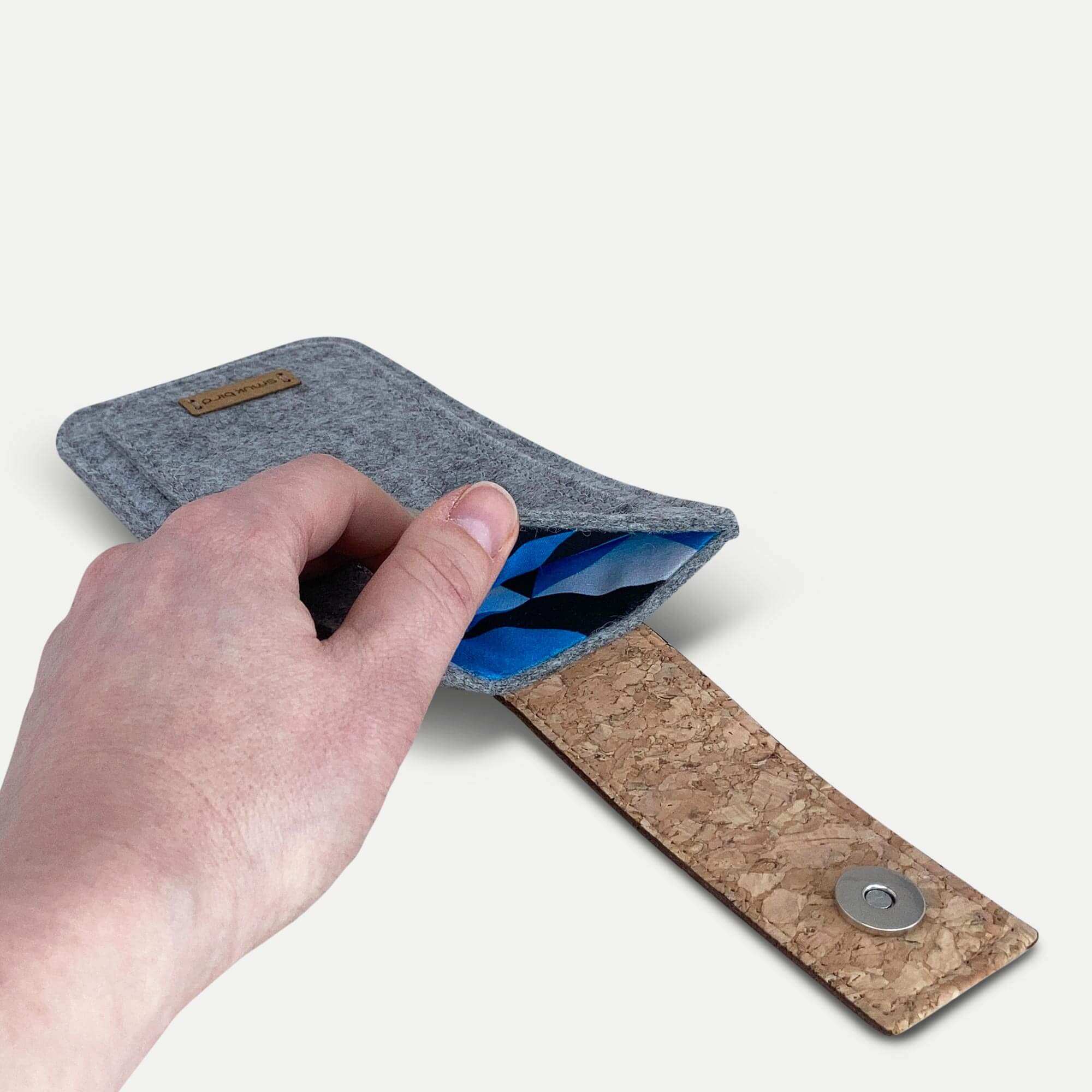 Handytasche für Samsung Galaxy S24 Plus | mit Magnetverschluss und extra Fach | hellgrau - Shapes | Modell HAKA