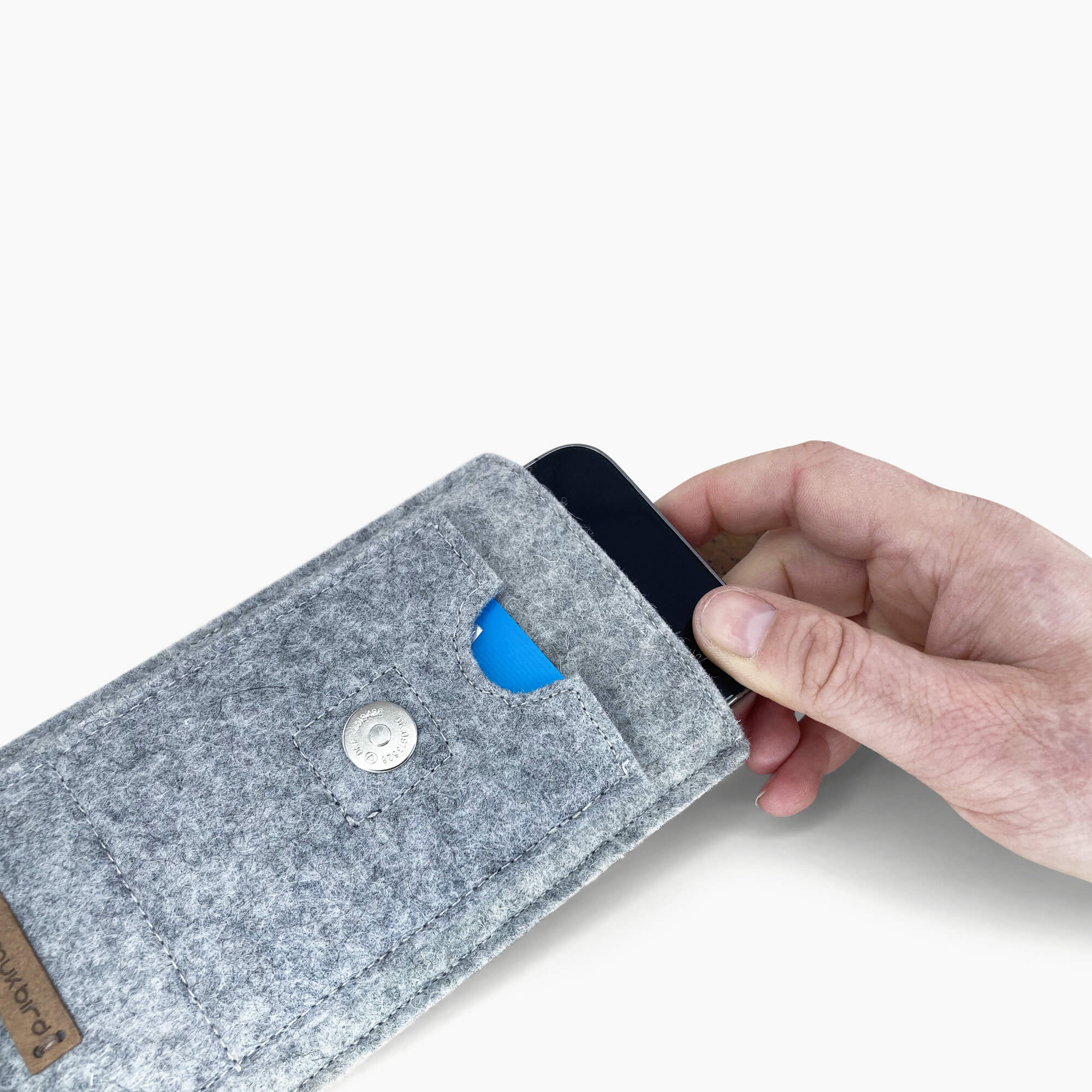 Handytasche für iPhone 14 | mit Magnetverschluss und extra Fach | hellgrau - Tracks | Modell HAKA