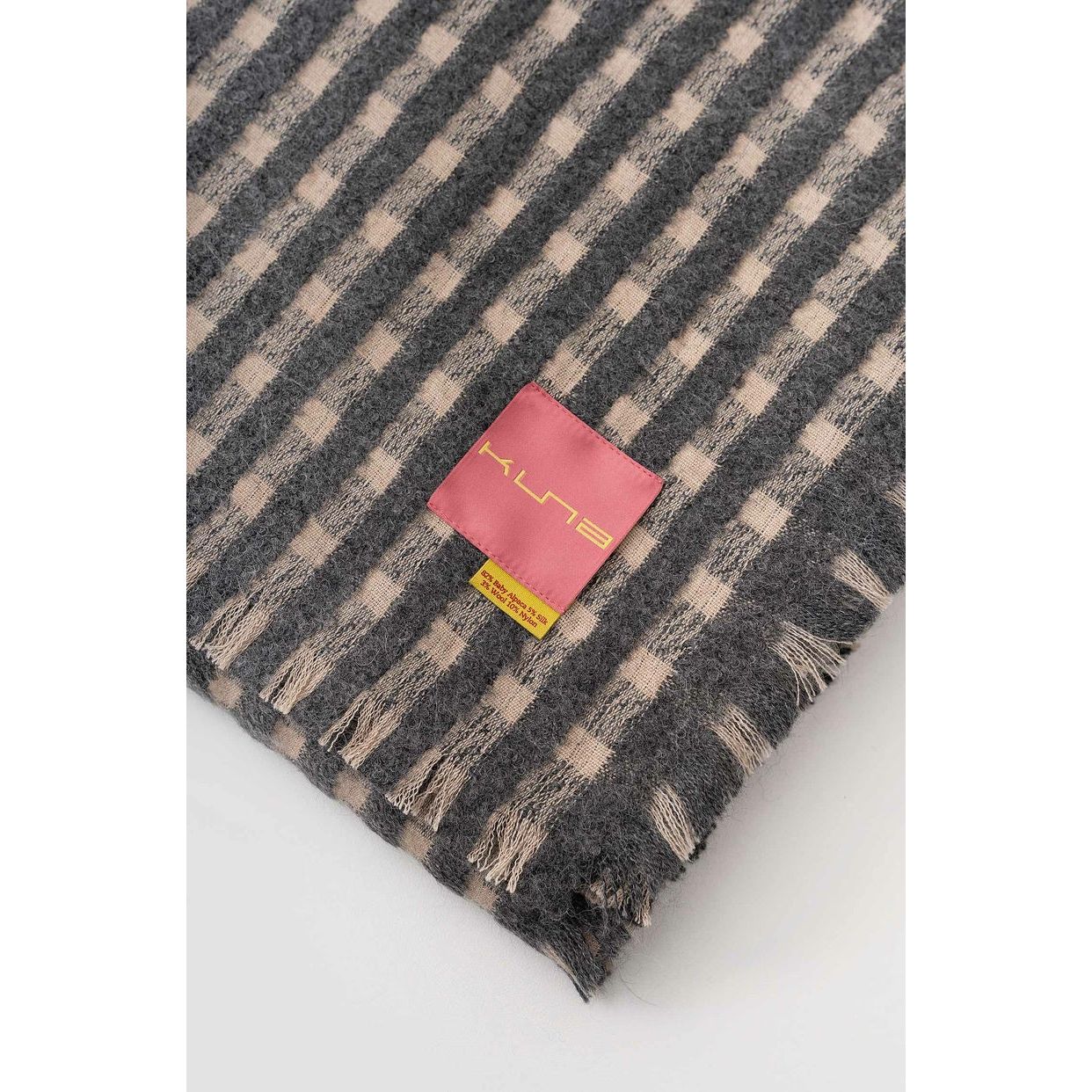 KUNA - Y05 Decke – Premium aus Baby-Alpaka & Seide