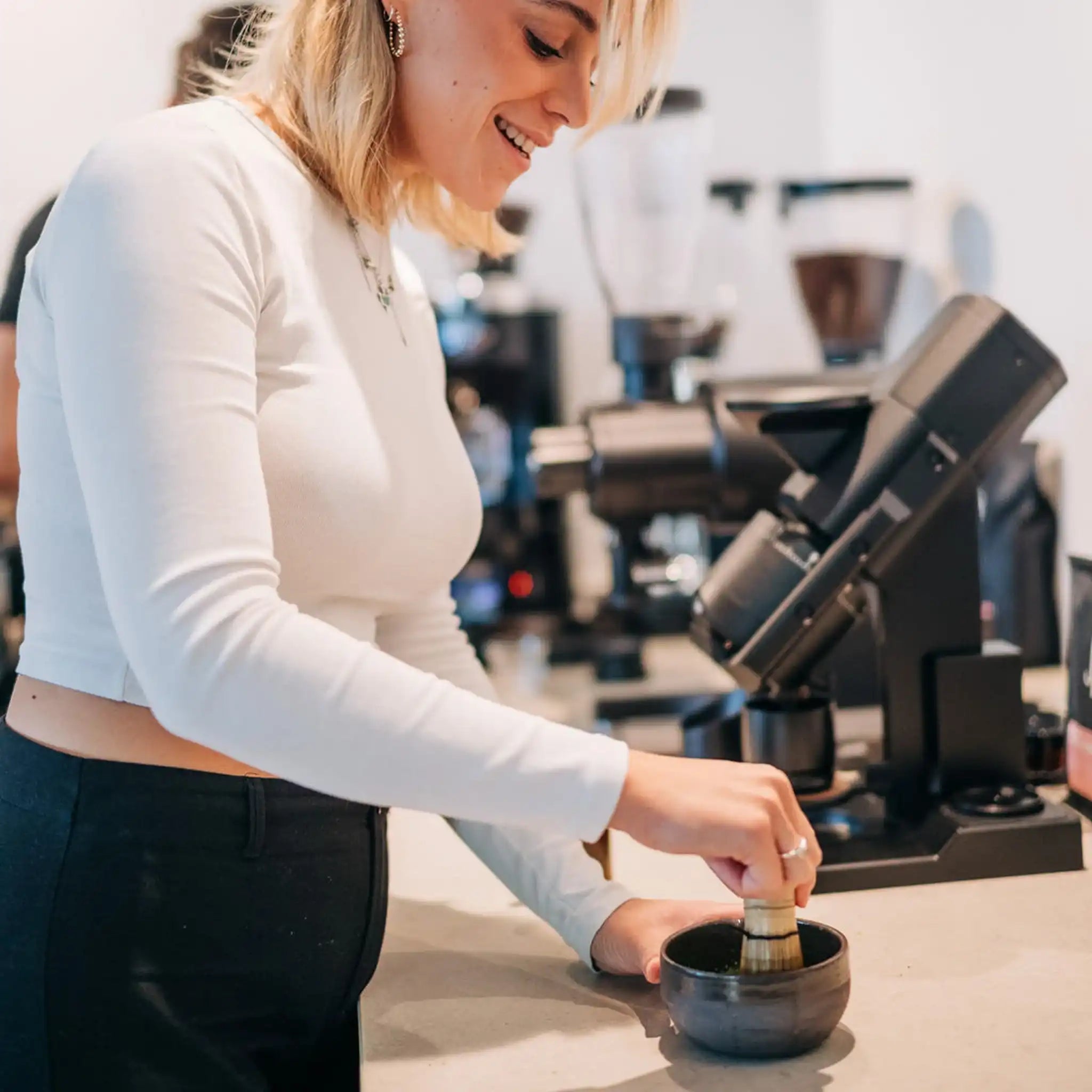 Matcha Set grau/schwarz by Mura Mura Ceramics