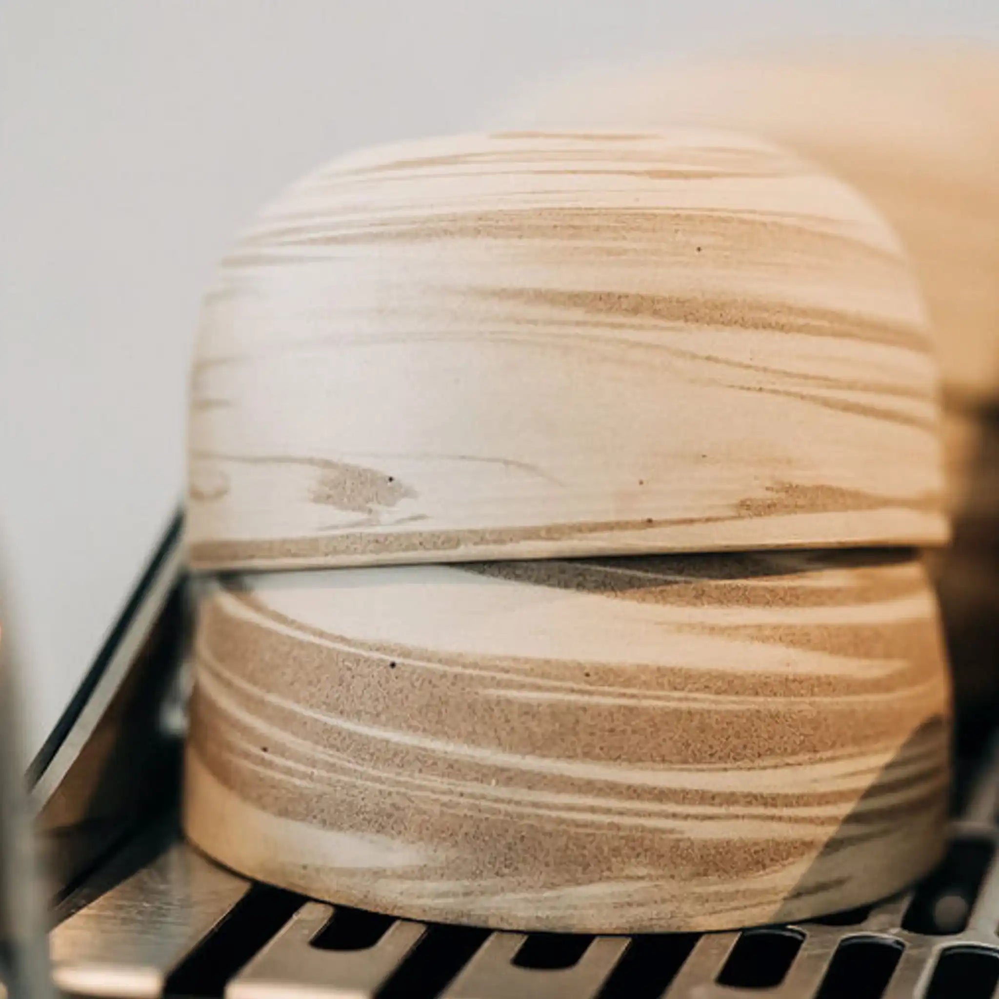 Cappuccino Tasse KUMO mixed clay by Mura Mura Ceramics