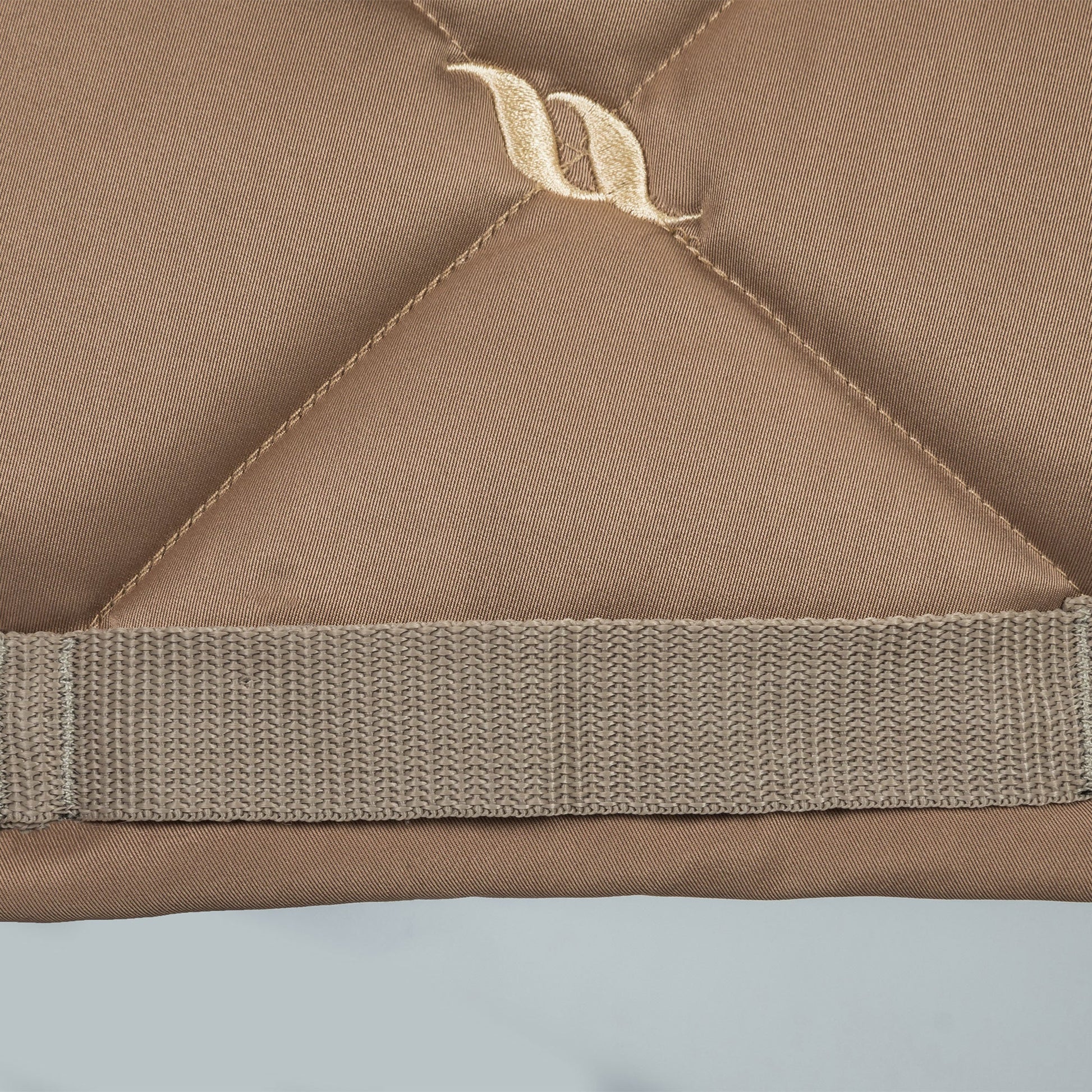 "Nights Collection" Schabracke Springen Nougat