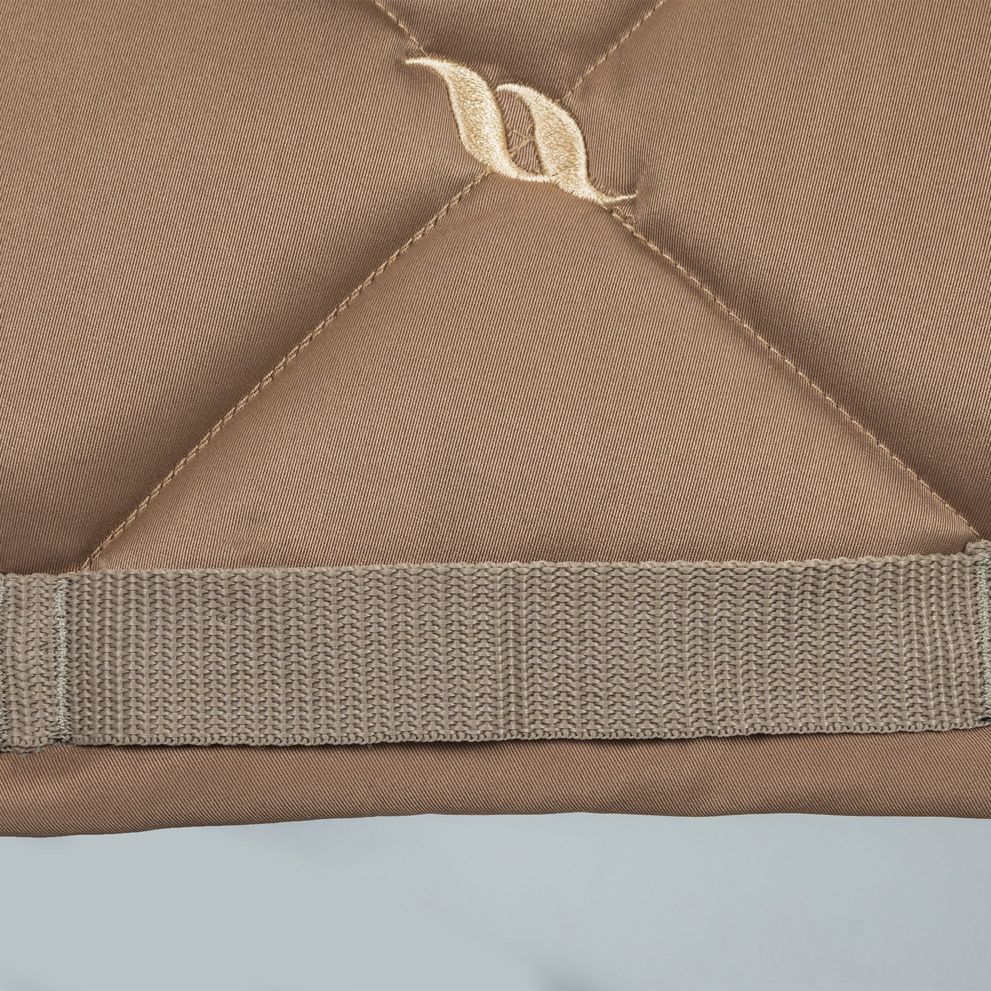 "Nights Collection" Schabracke Springen Nougat