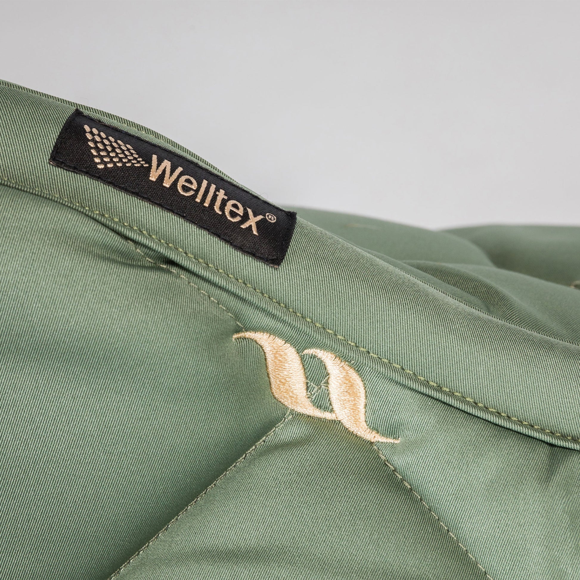 "Nights Collection" Schabracke Dressur Olivegrün