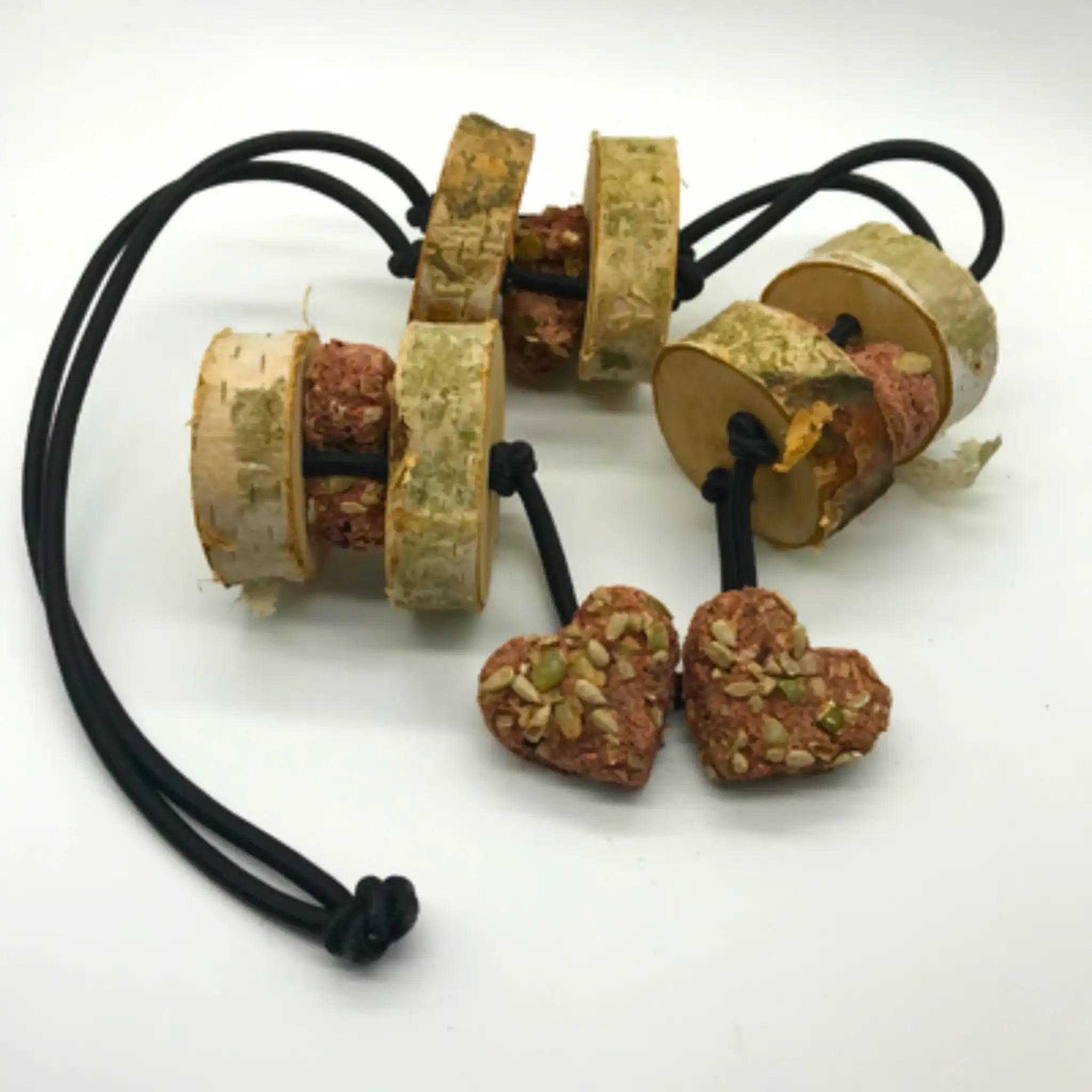 Pferdespielzeug Mini Tarzan Pferdebeschäftigung Aus Birkenholz Gegen Langeweile Wiederbefüllbar Mit Karotten Leckerlis by s`Queed