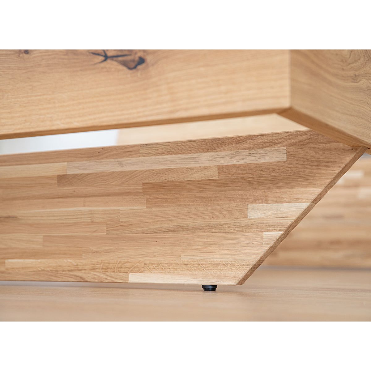 Turin Massivholz Eichenbett 140-180cm mit Holzbeinen und doppelter Rückenlehne