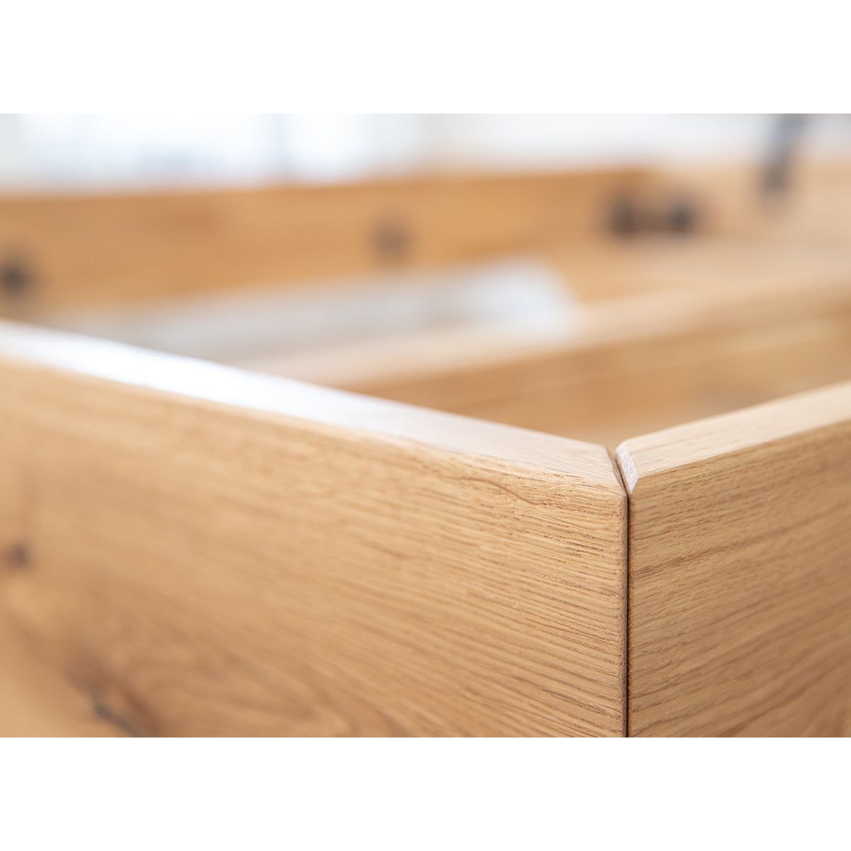 Turin Massivholz Eichenbett 140-180cm mit Holzbeinen und doppelter Rückenlehne