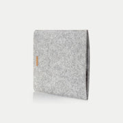 Hülle für Surface Go 3 | aus Filz und Bio-Baumwolle | hellgrau - tracks | Modell "LET"