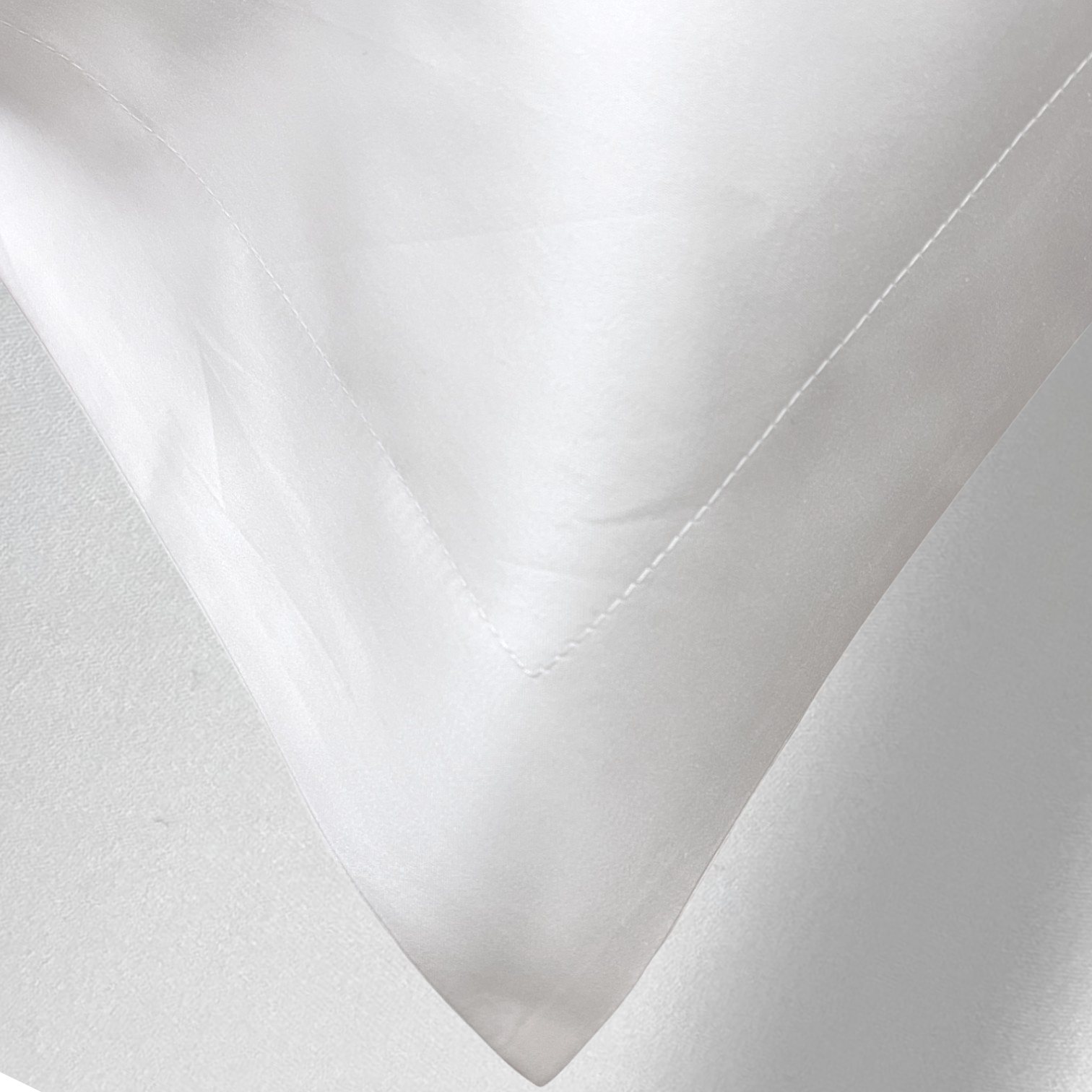 Charm Baumwolle Satin Kissenbezug Aus 100 Prozent Ägyptischer Baumwolle Mit 600 Fadendichte Und Seidigem Satinfinish