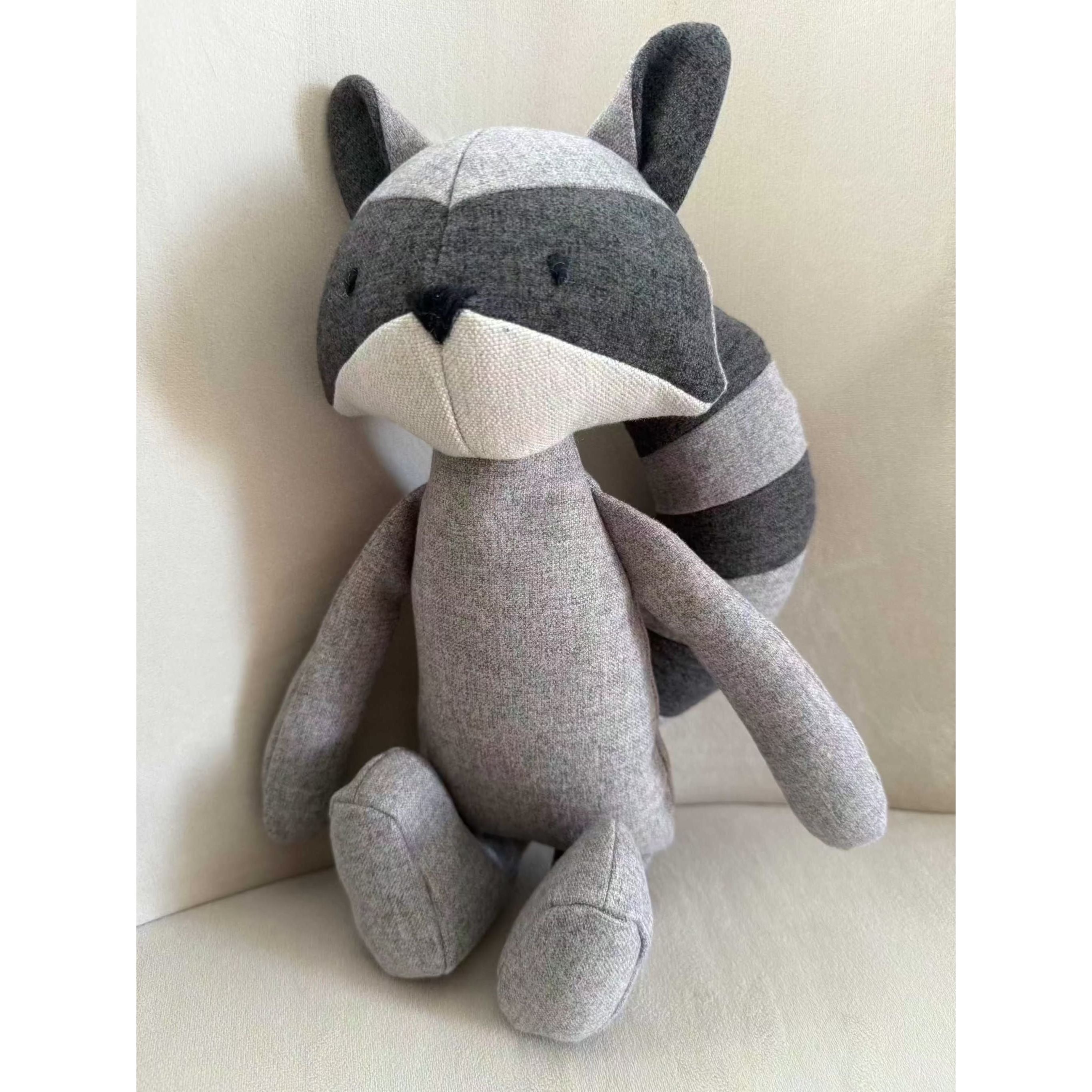 Kuscheltier Spielzeug Wil der Waschbär mit Knisterohren & Oekotexstoff