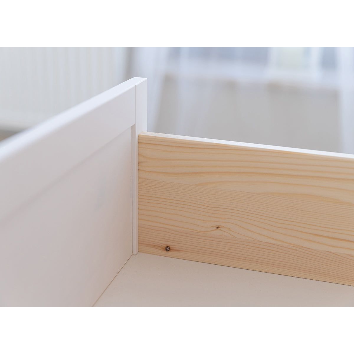 Milano Elite Massivholz Kiefer Vitrine 2D | Farbe Weiß/Kiefer